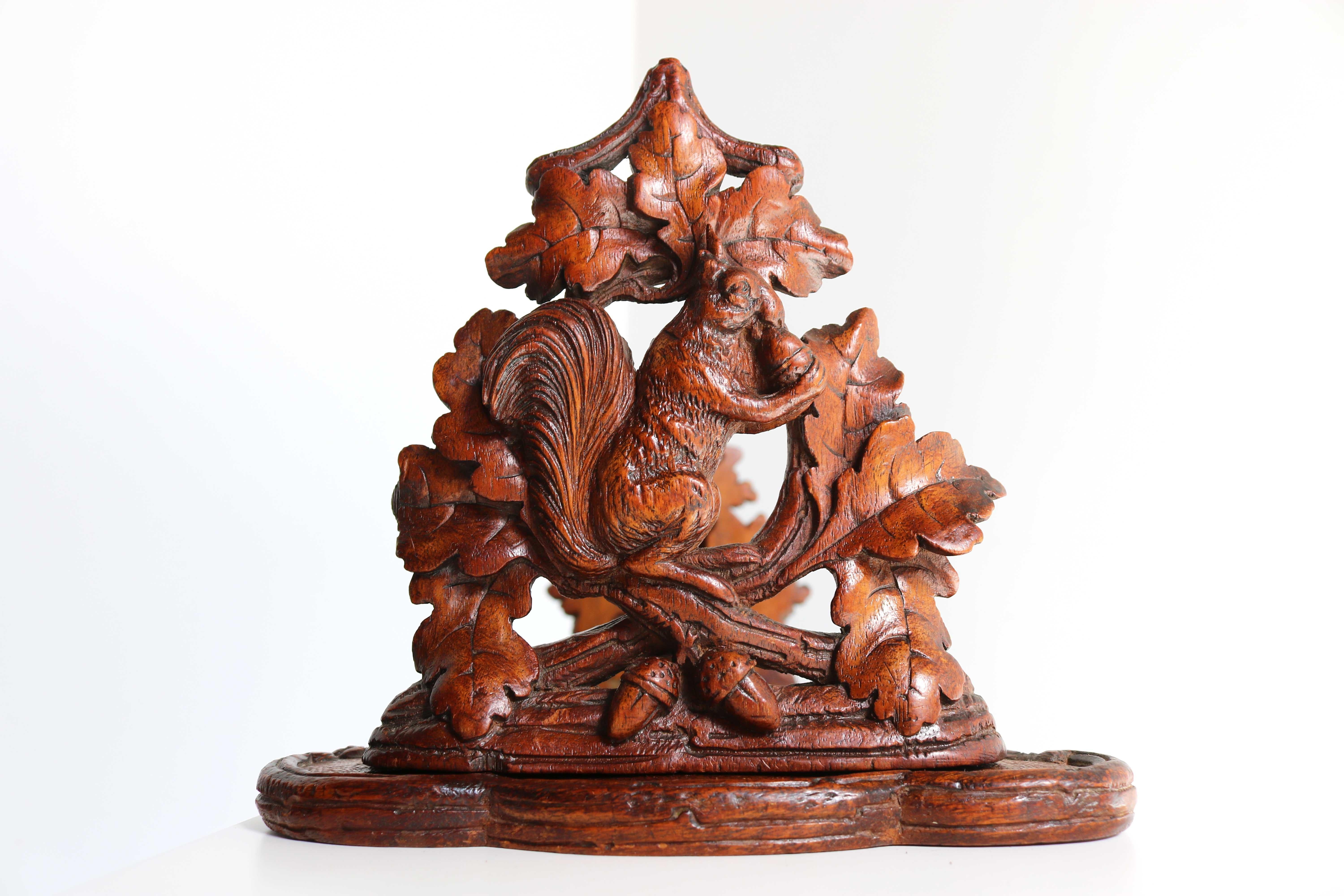 Swiss Black Forest Book Rack, Bookstand, Carved Squirrel Acorn Leaf Bookends, Antique