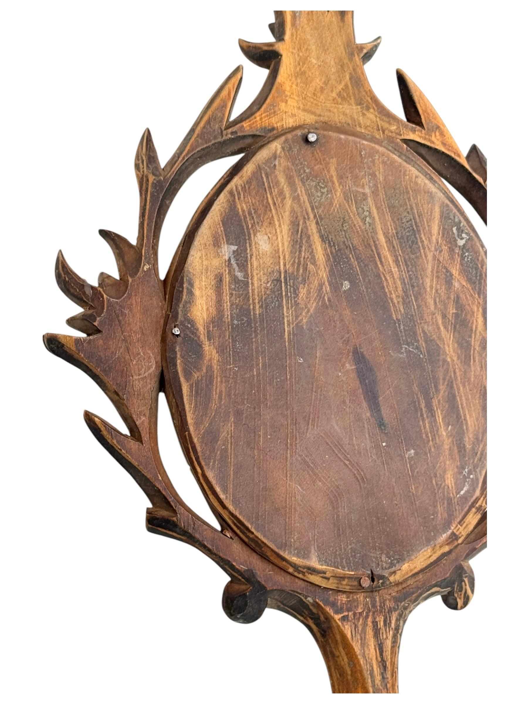 Black Forest Brienz Holz geschnitzt Handspiegel, Antique Austria 1910s im Angebot 3