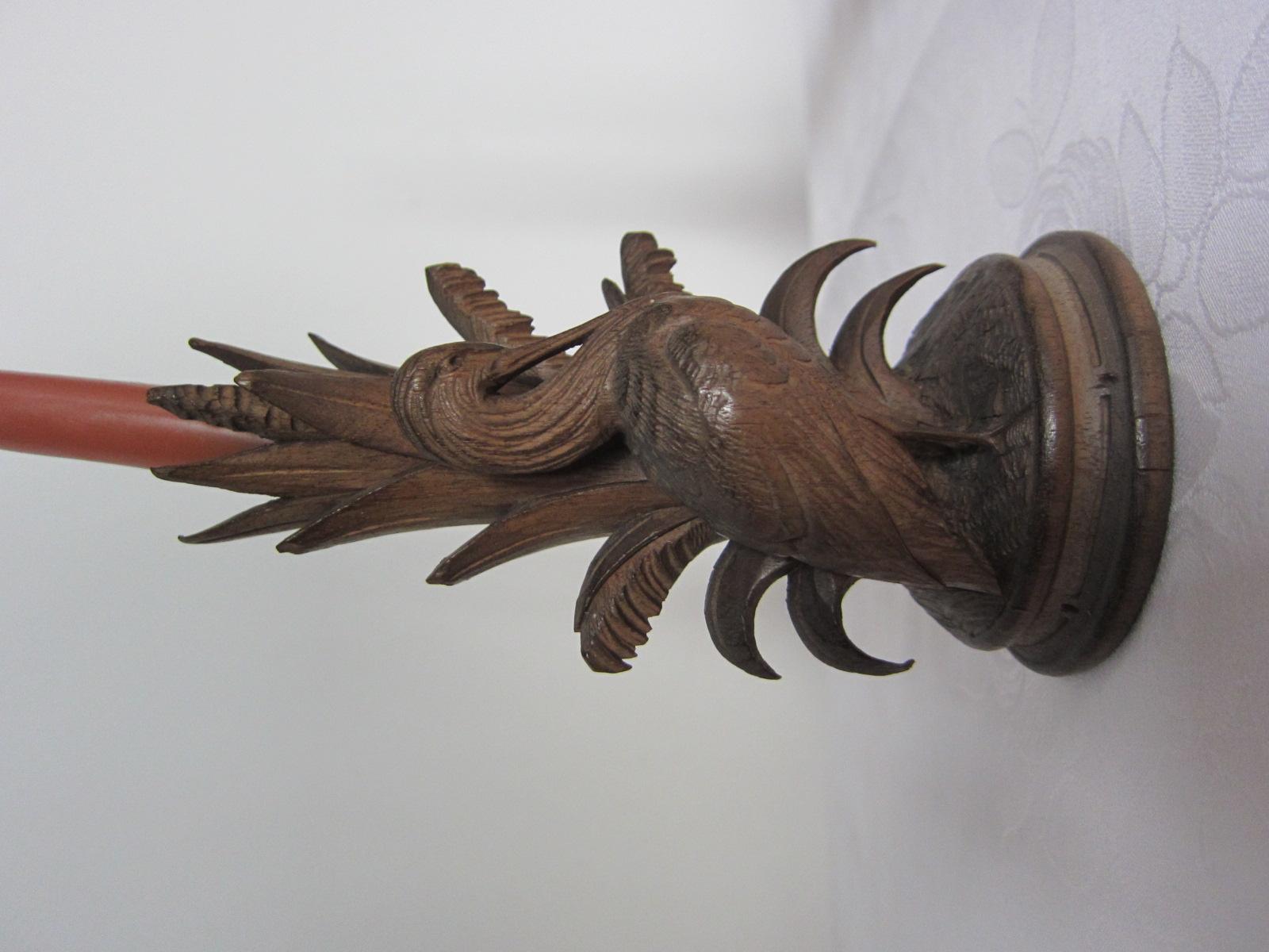 Portavelas Black Forest 1900s Tallado a mano en venta