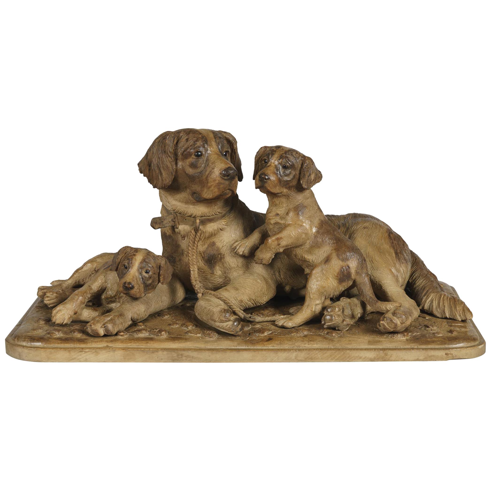 Groupe de chiens sculptés du 19e siècle "Black Forest