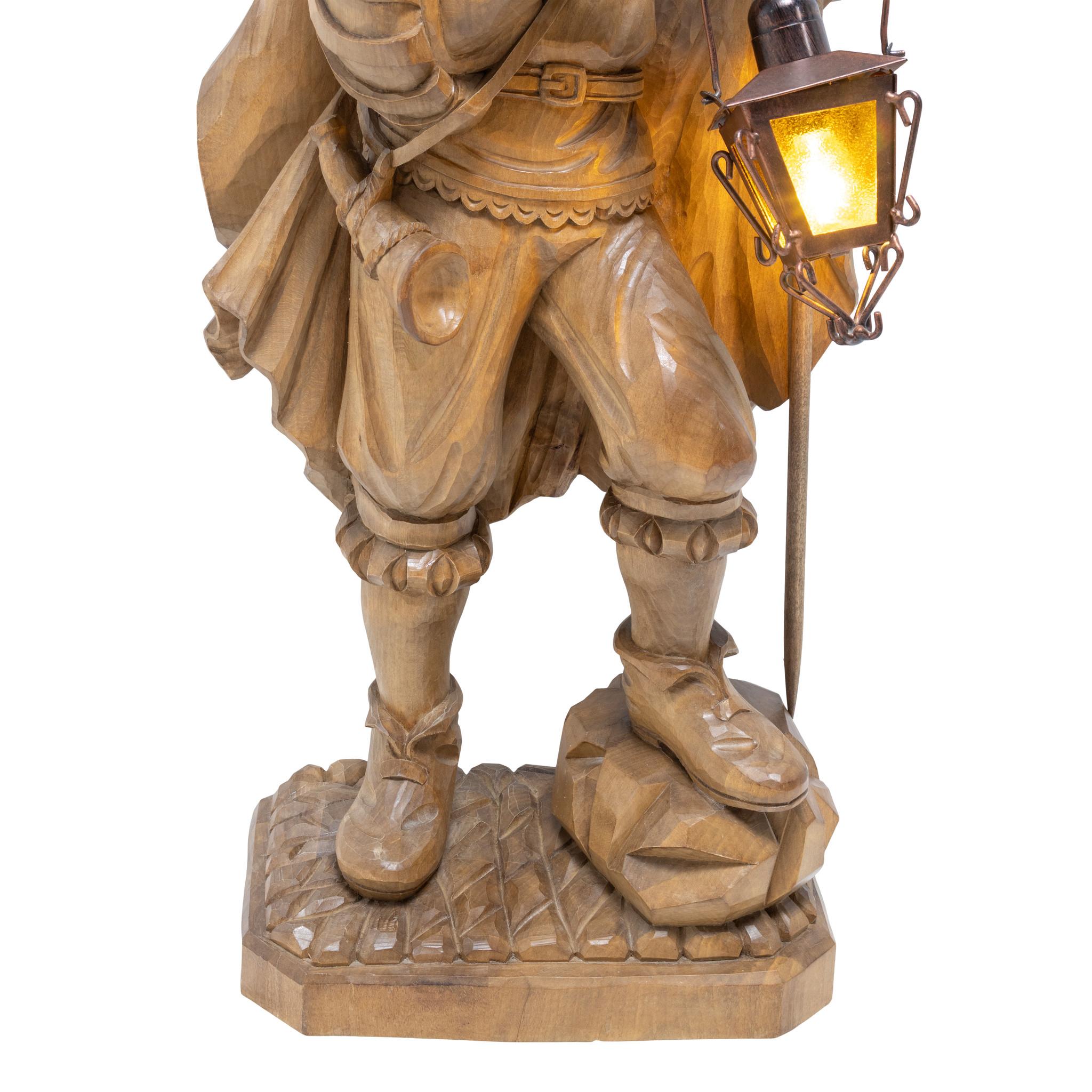 Black Forest Geschnitzte Jäger Figurenskulptur (19. Jahrhundert) im Angebot