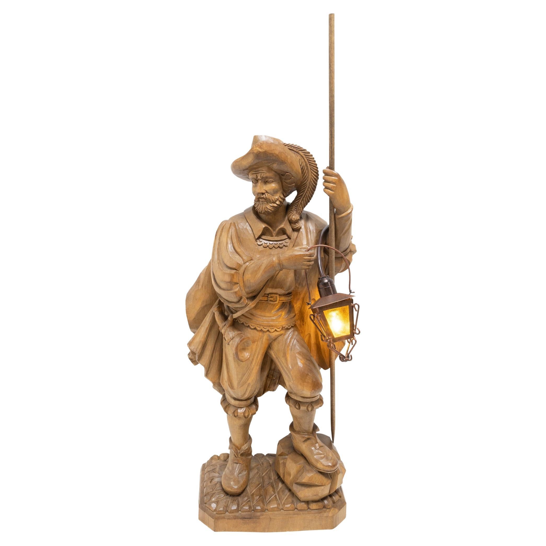 Scultura figurativa del cacciatore intagliato di Black Forest