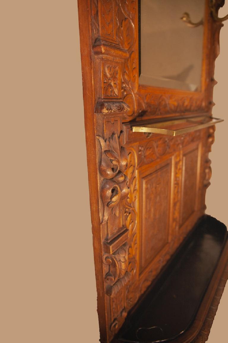 Black Forest Carved Oak Hall Stand, circa 1890 1