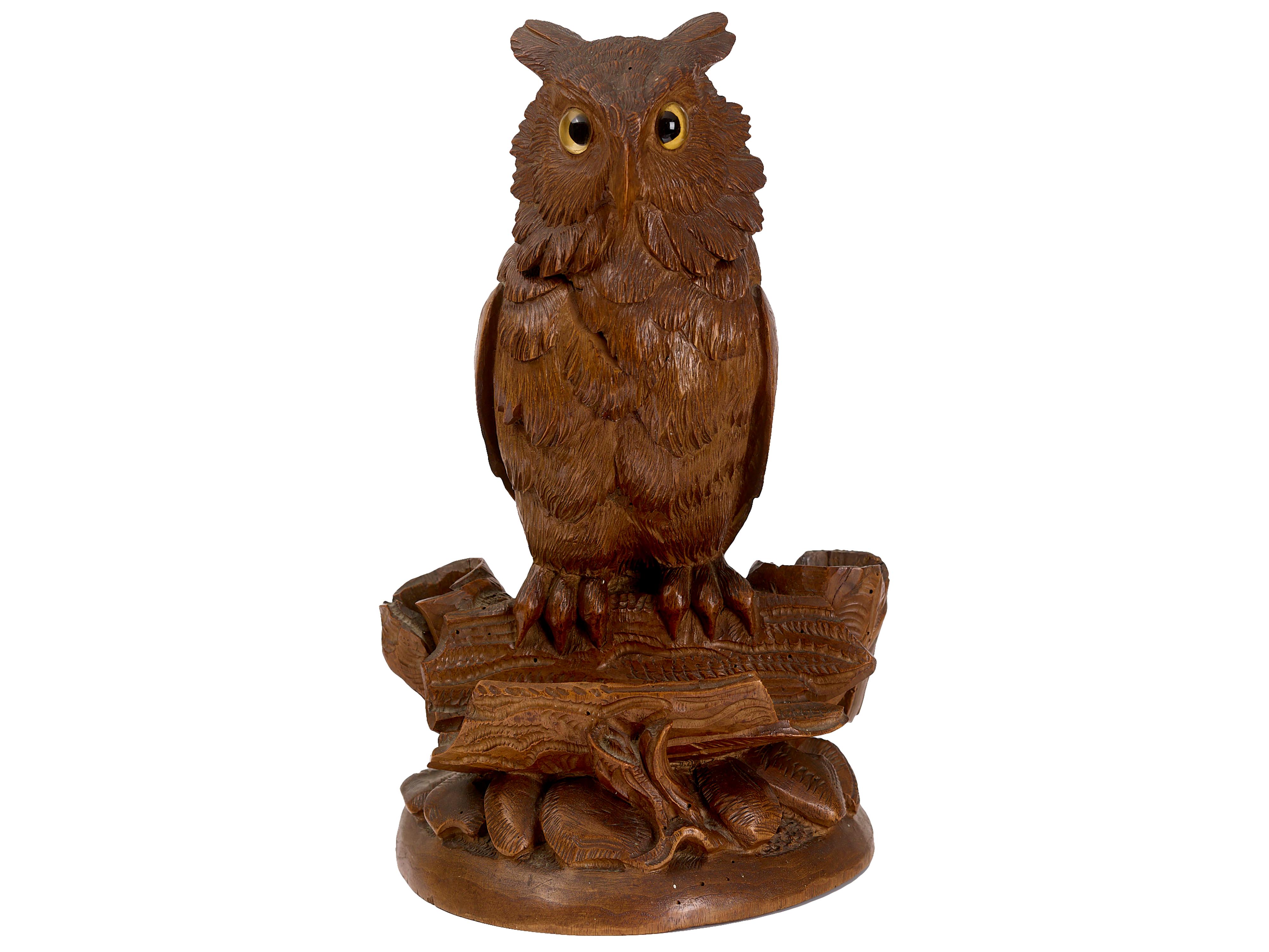 Black forest carved owl
Realistically-carved pinewood carving of an owl. Opening lid at top and pin tray. 30cm high, 9cm wide, 12cm deep. Superb natural finish and colour circa 1880. 
