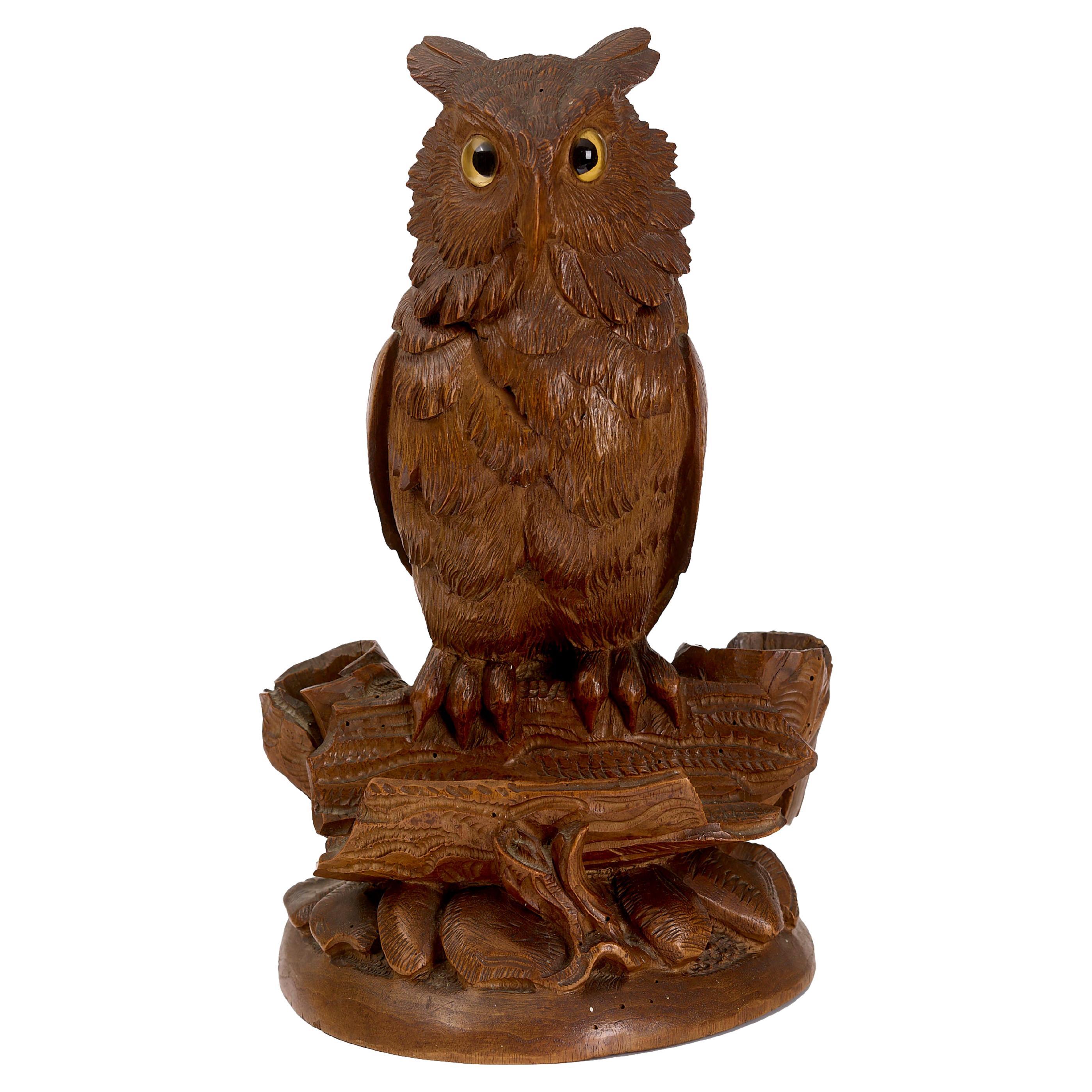 Black forest carved owl For Sale