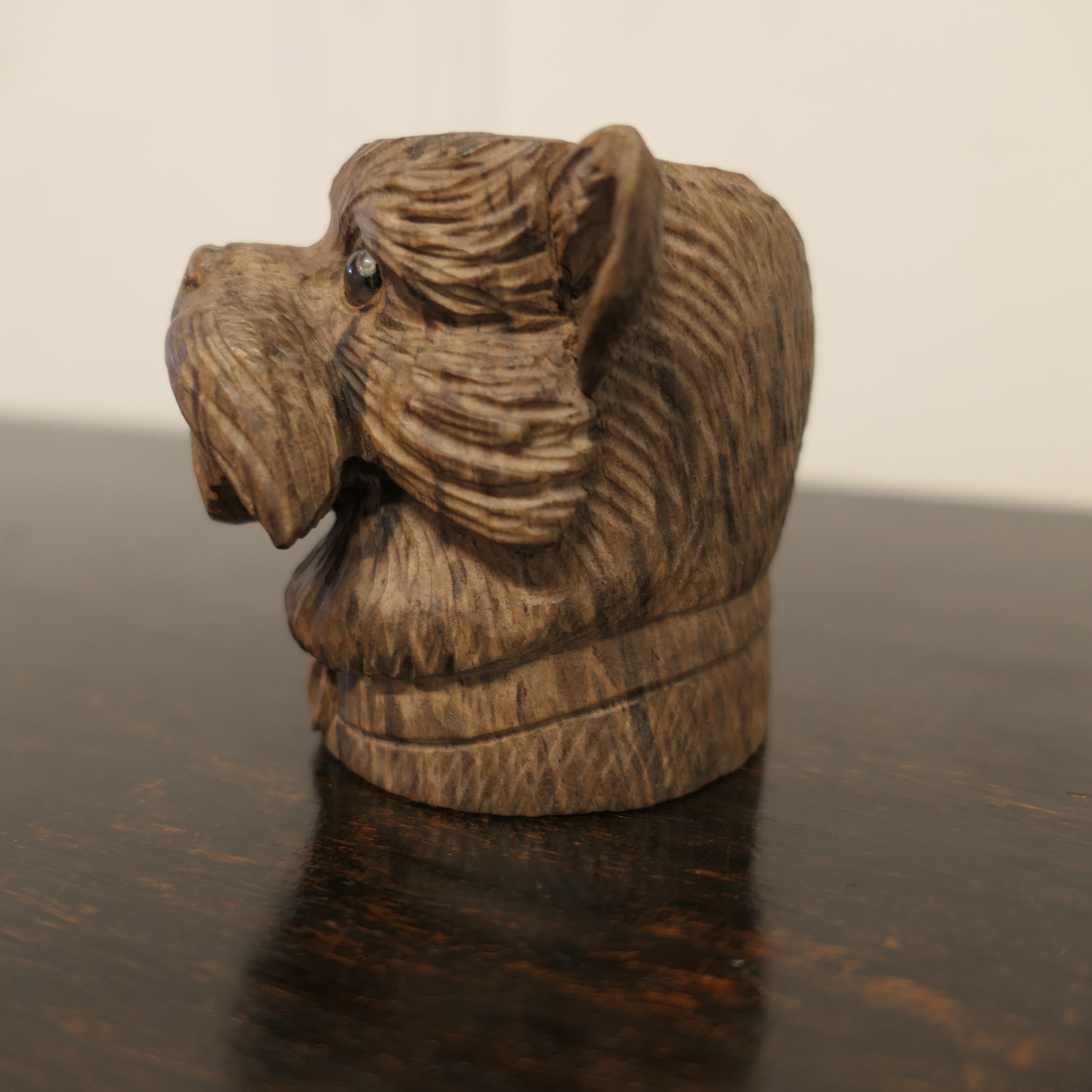 Chien écossais sculpté Black Forest Bon état - En vente à Godshill, Isle of Wight