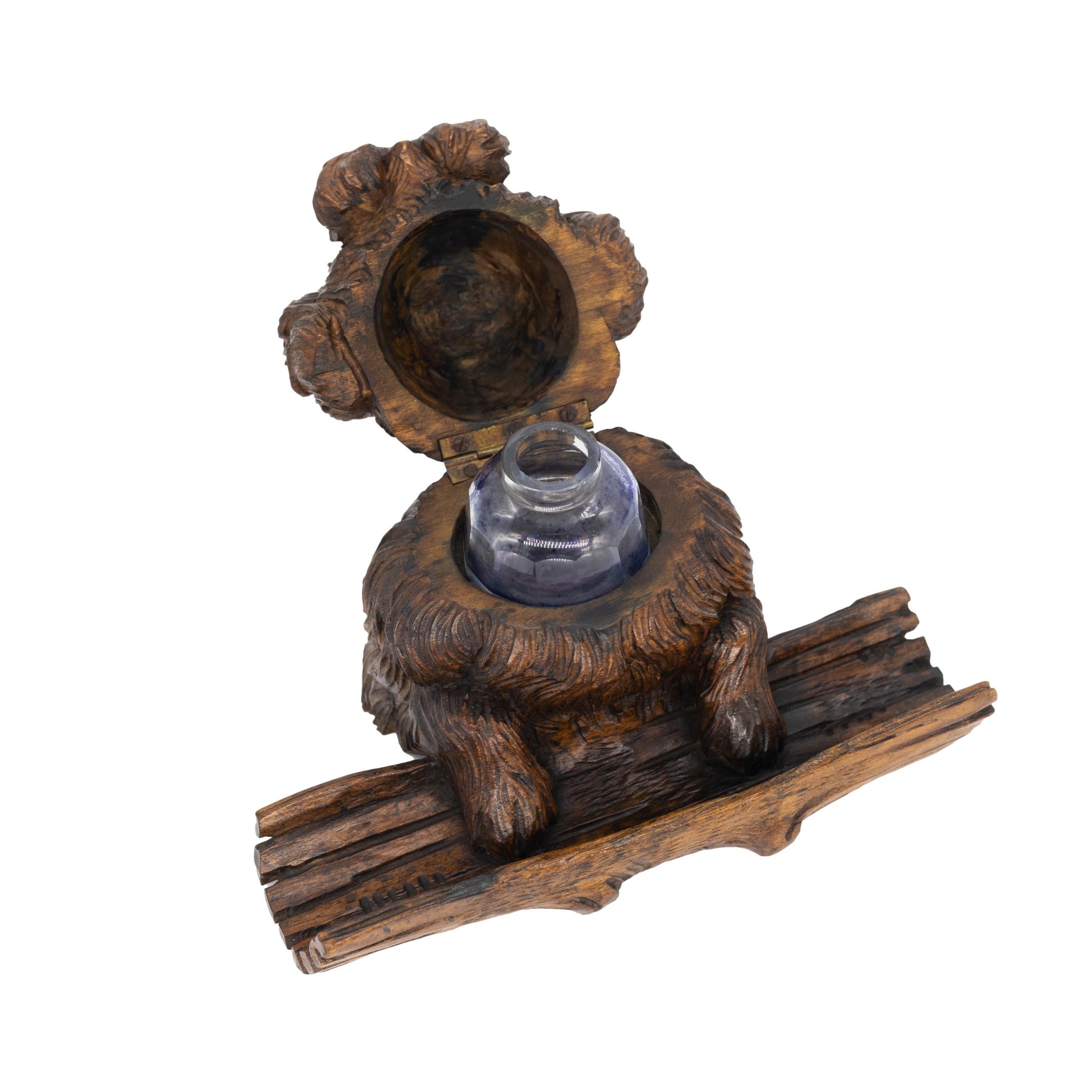 Black Forest Carved Terrier Inkwell, Hinged Lid, with Pen Tray, Swiss, ca. 1880 In Good Condition For Sale In Banner Elk, NC