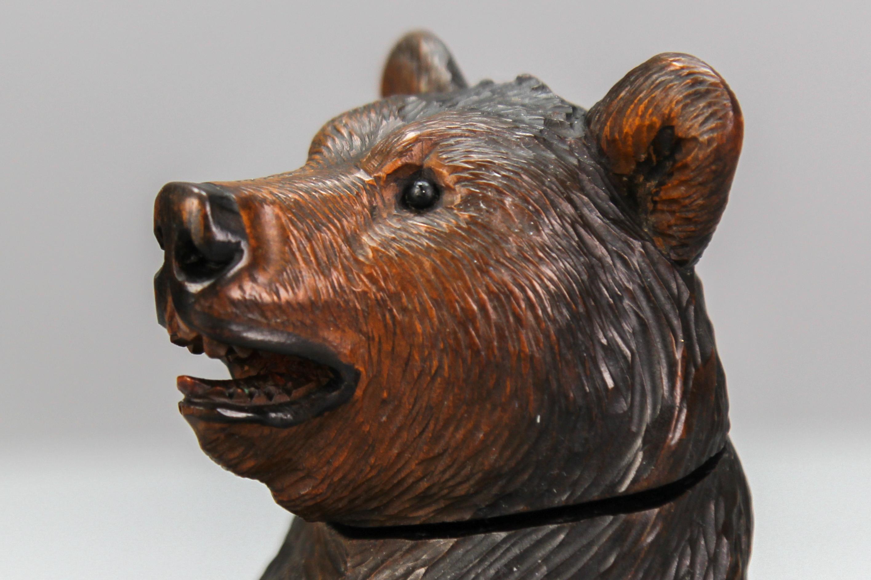 Black Forest Carved Wood Figural Humidor Bear Head with Glass Eyes For Sale 5