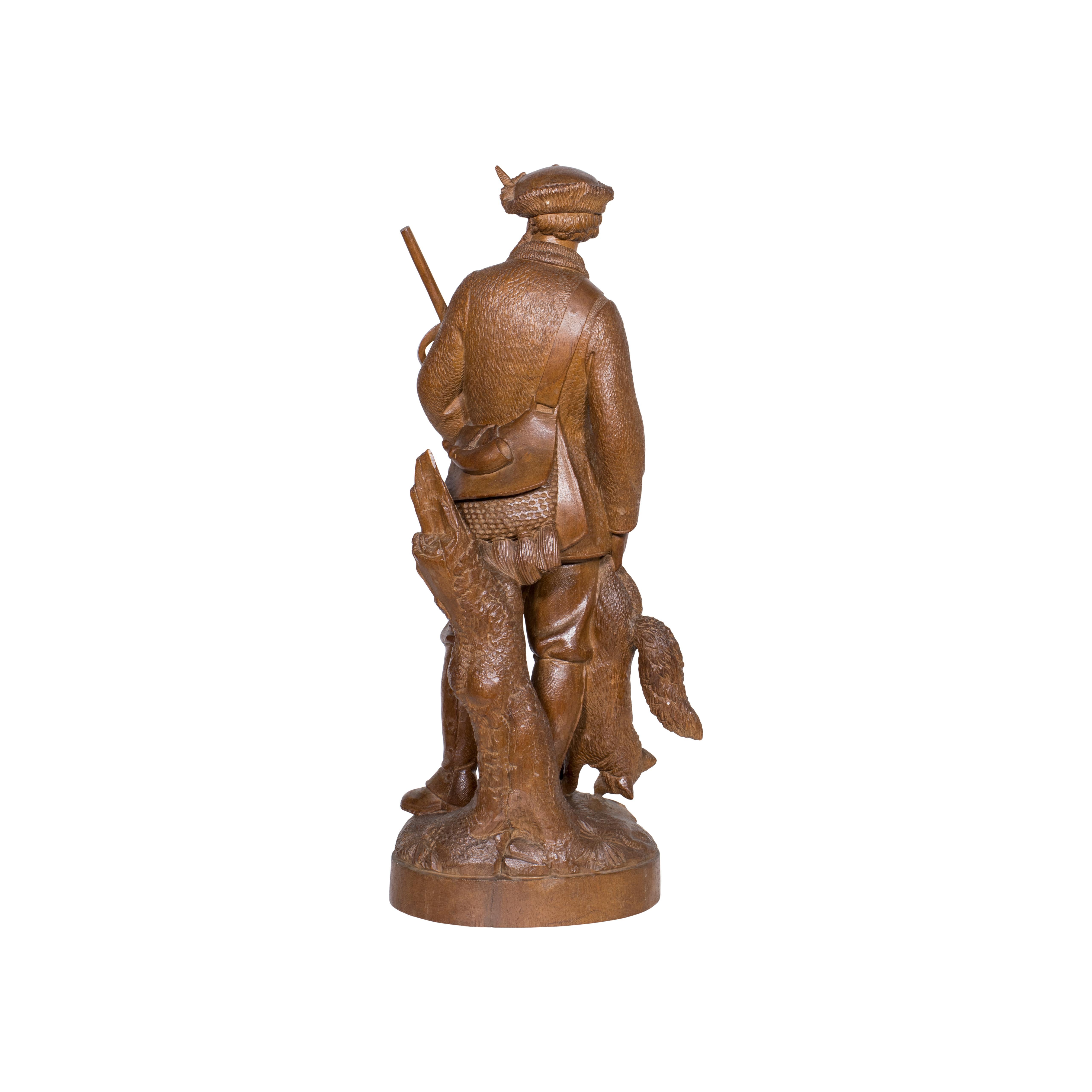 XIXe siècle Sculpture de la Forêt-Noire « Le chasseur » attribuée à Johann Huggler en vente