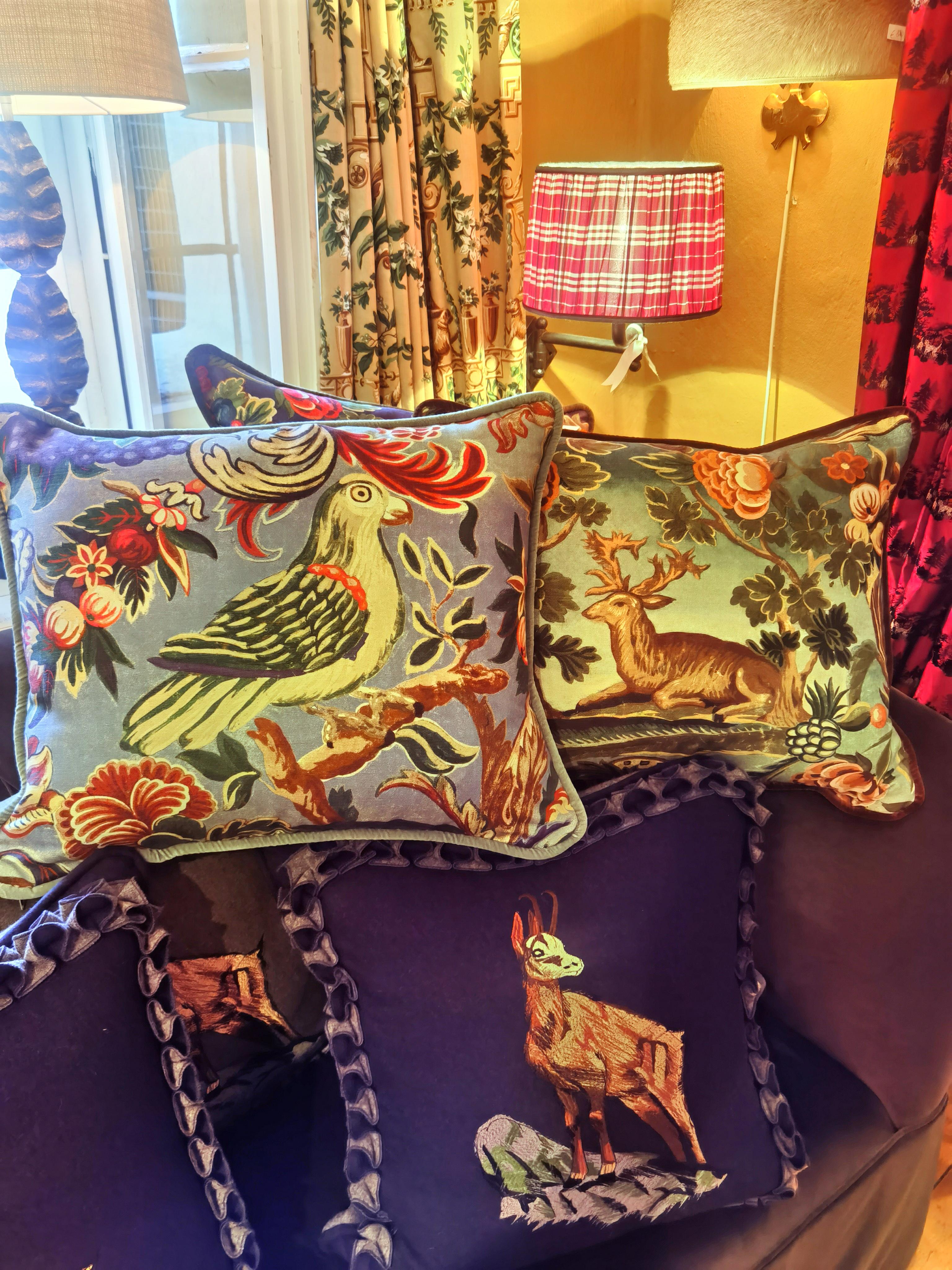 Black Forest Cushion Birds Decor Sofina Boutique Kitzbühel In New Condition For Sale In Kitzbuhel, AT