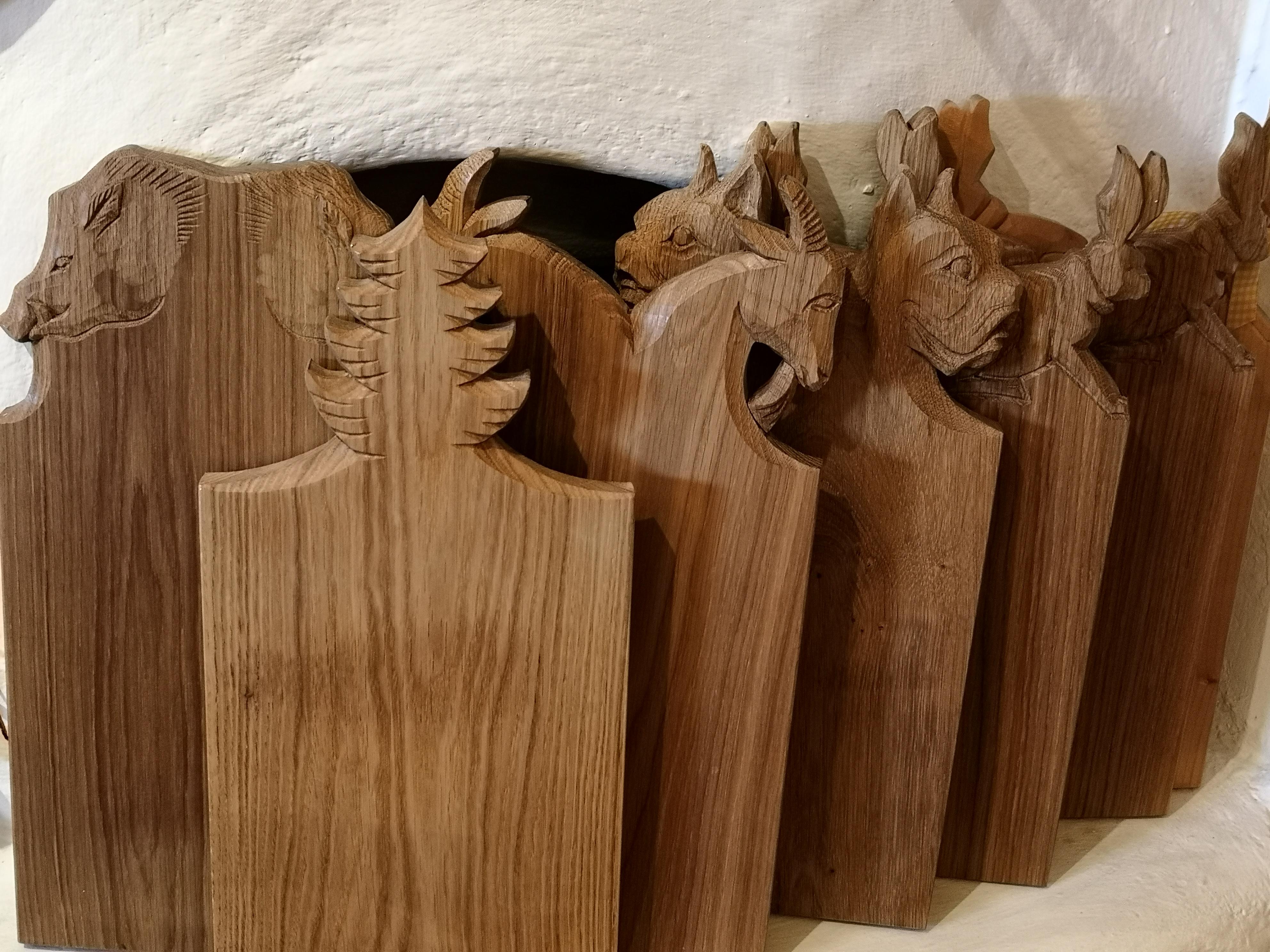 Black Forest Hand Carved Cut Board Sofina Boutique Kitzbuehel For Sale 5