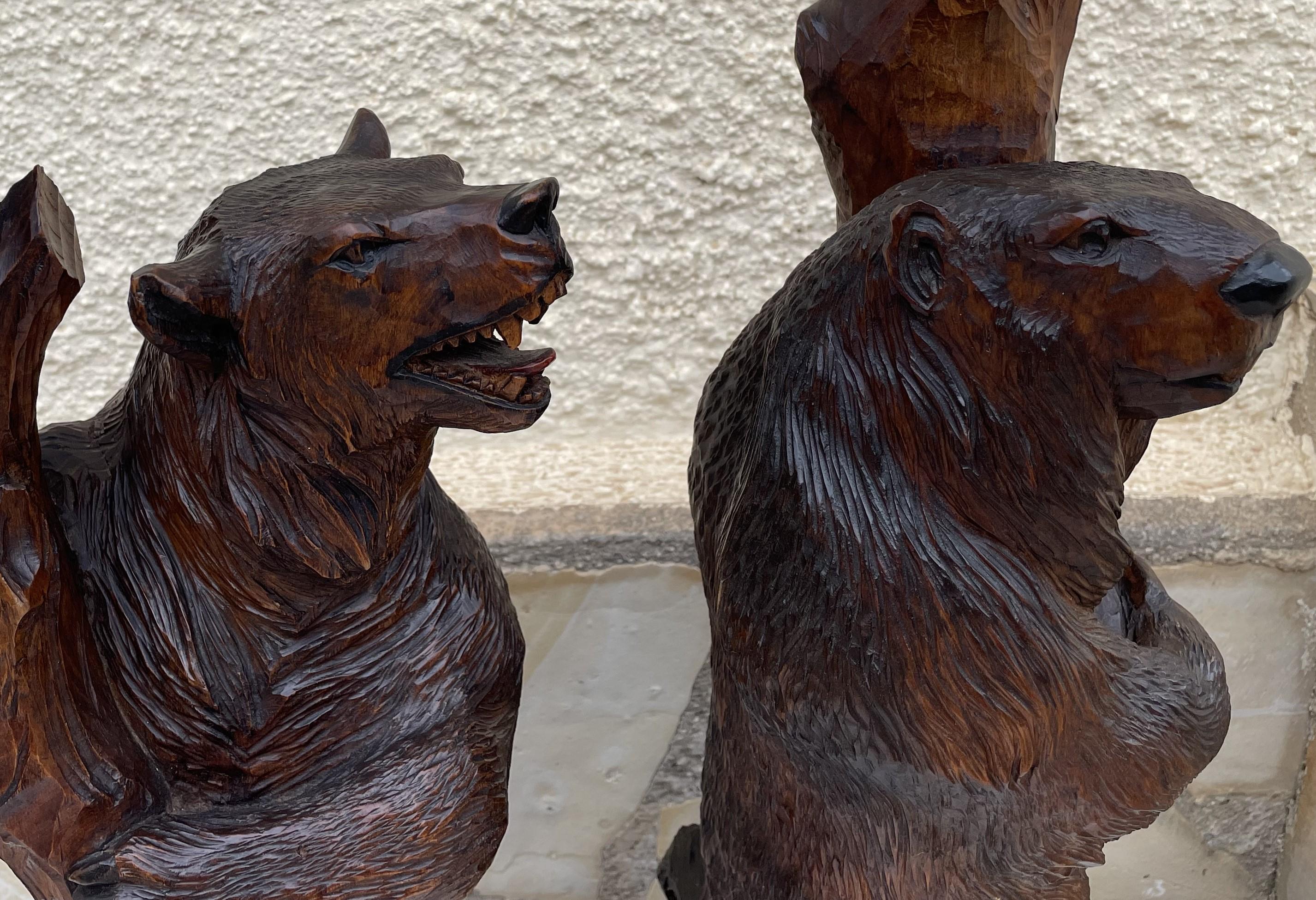 Black Forest Hand Carved Large & Extremely Rare Beaver and Bear Pair Table Lamps For Sale 8