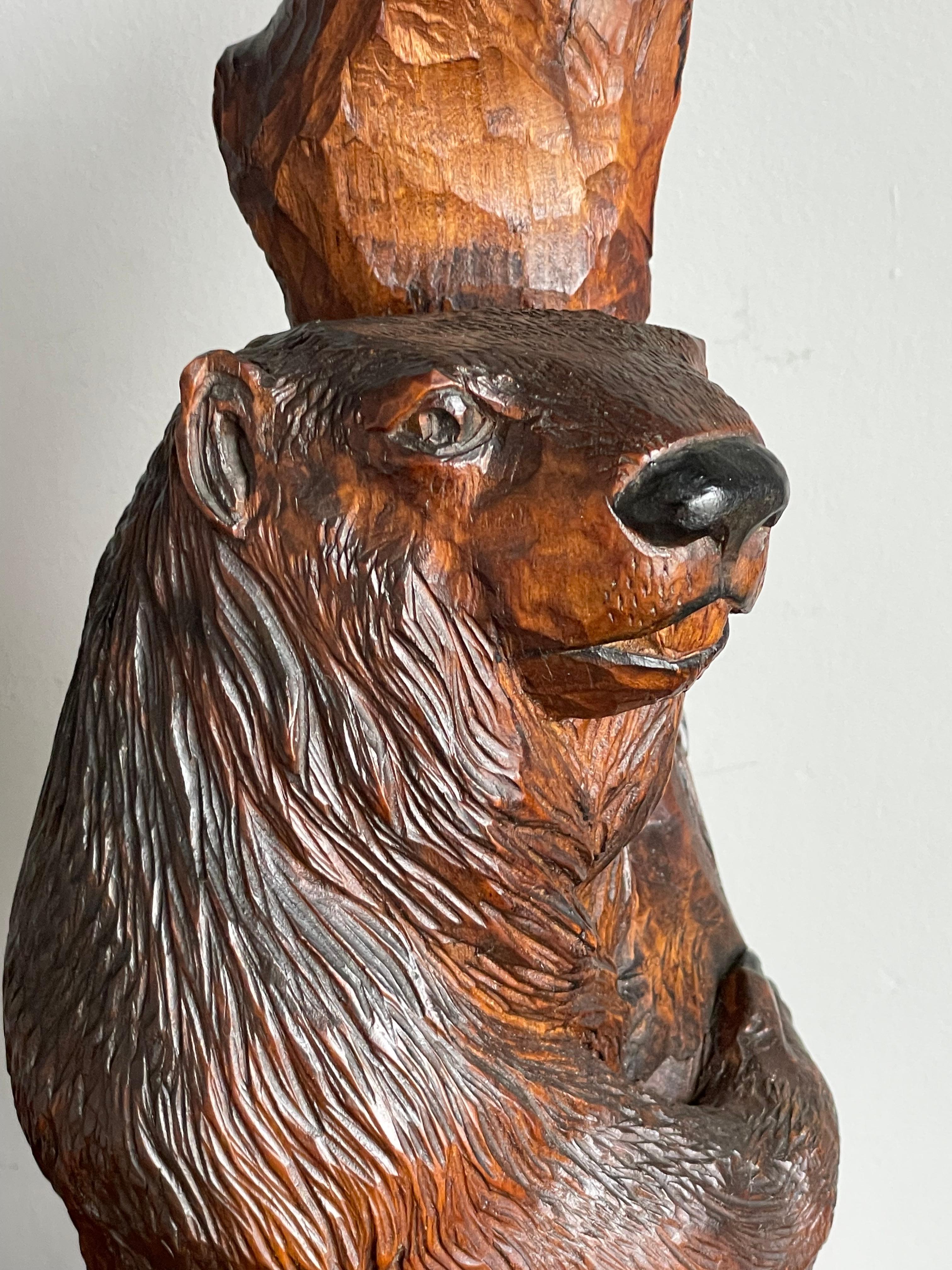 Black Forest Hand Carved Large & Extremely Rare Beaver and Bear Pair Table Lamps For Sale 11