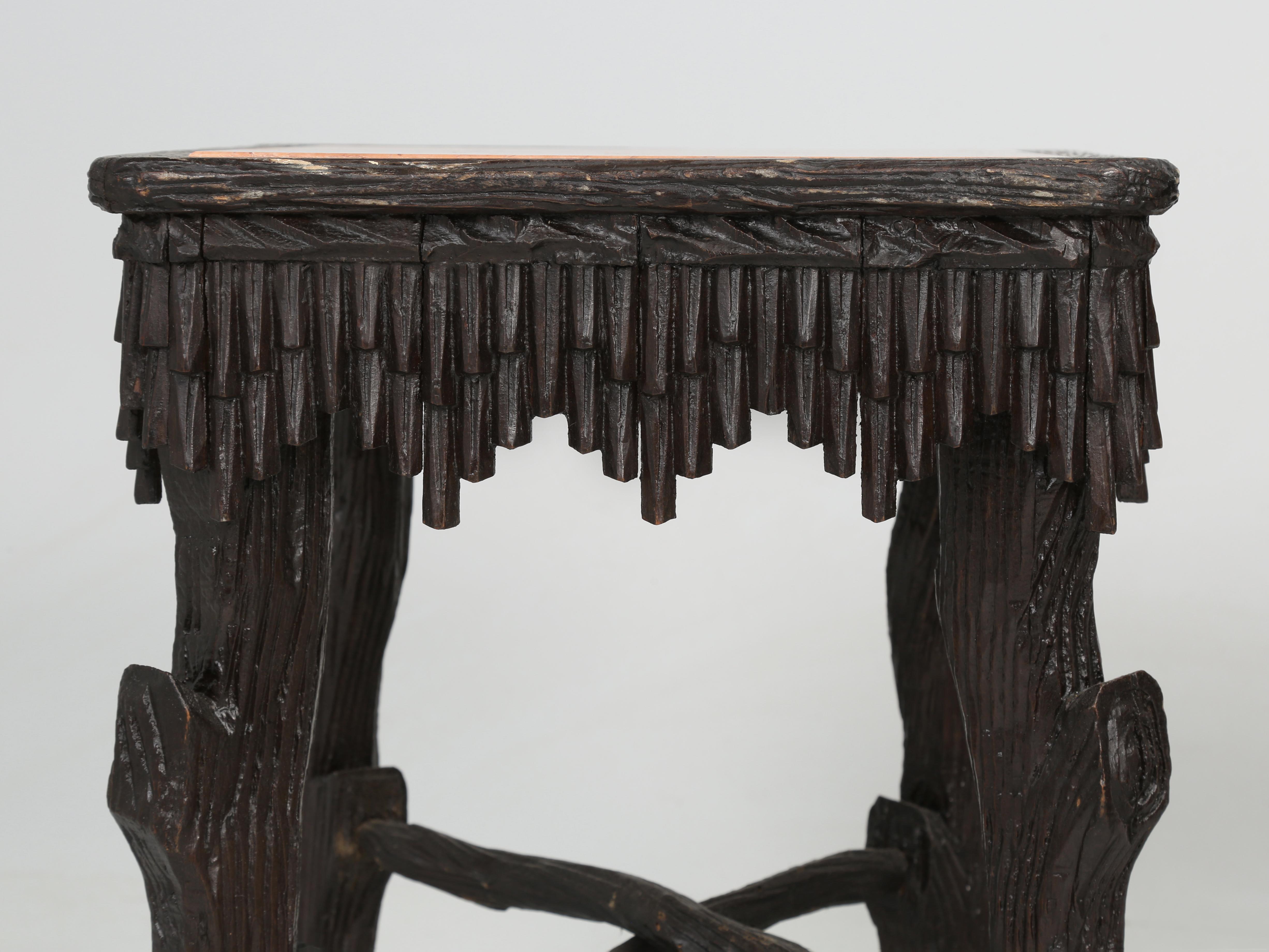 Black Forest Hand Carved Switzerland Pair of End Tables Marble Tops, circa 1800s For Sale 2