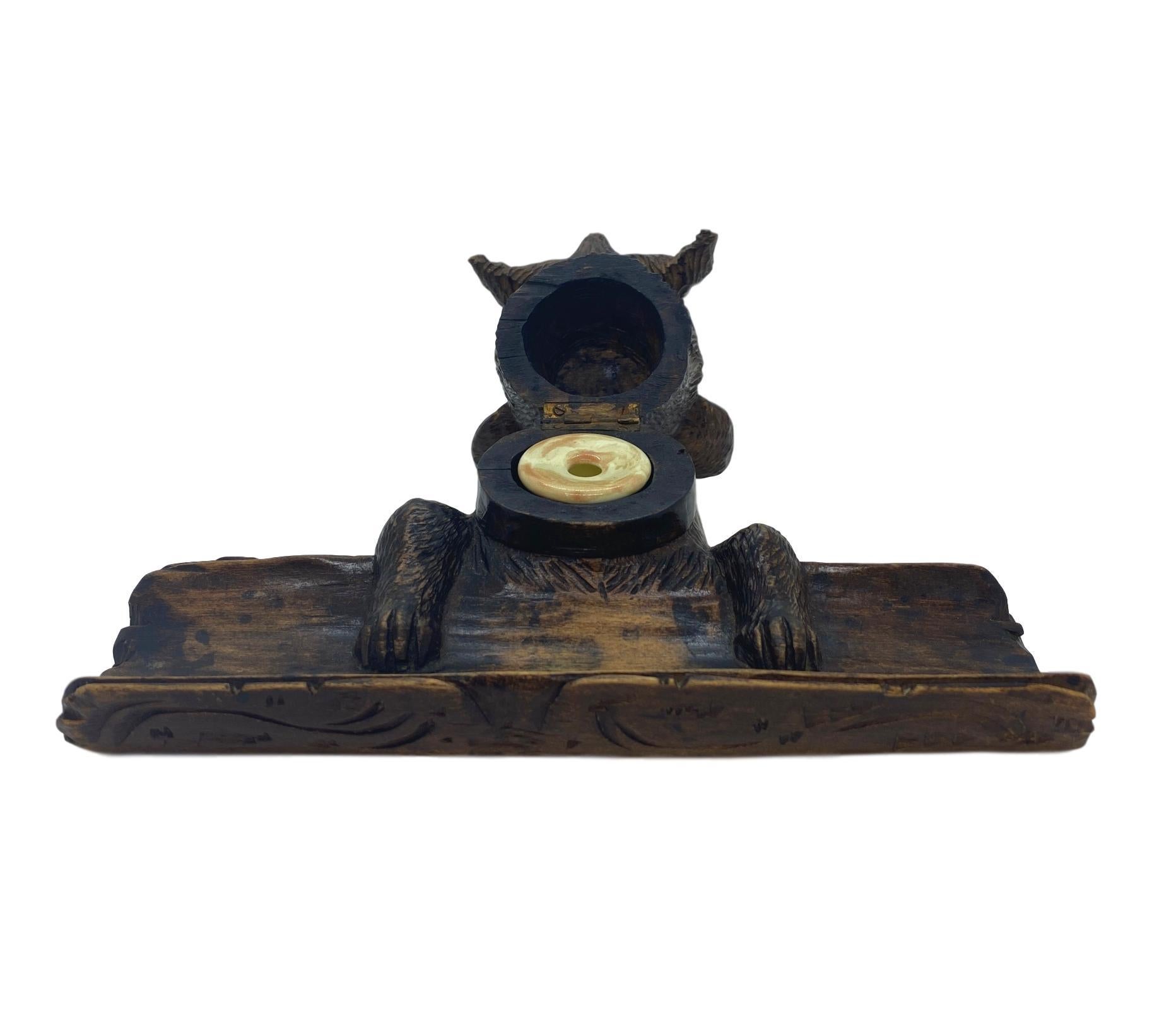 Black Forest Hand Carved Terrier Inkwell Stand with Glass Eyes, Swiss circa 1880 In Good Condition For Sale In Banner Elk, NC