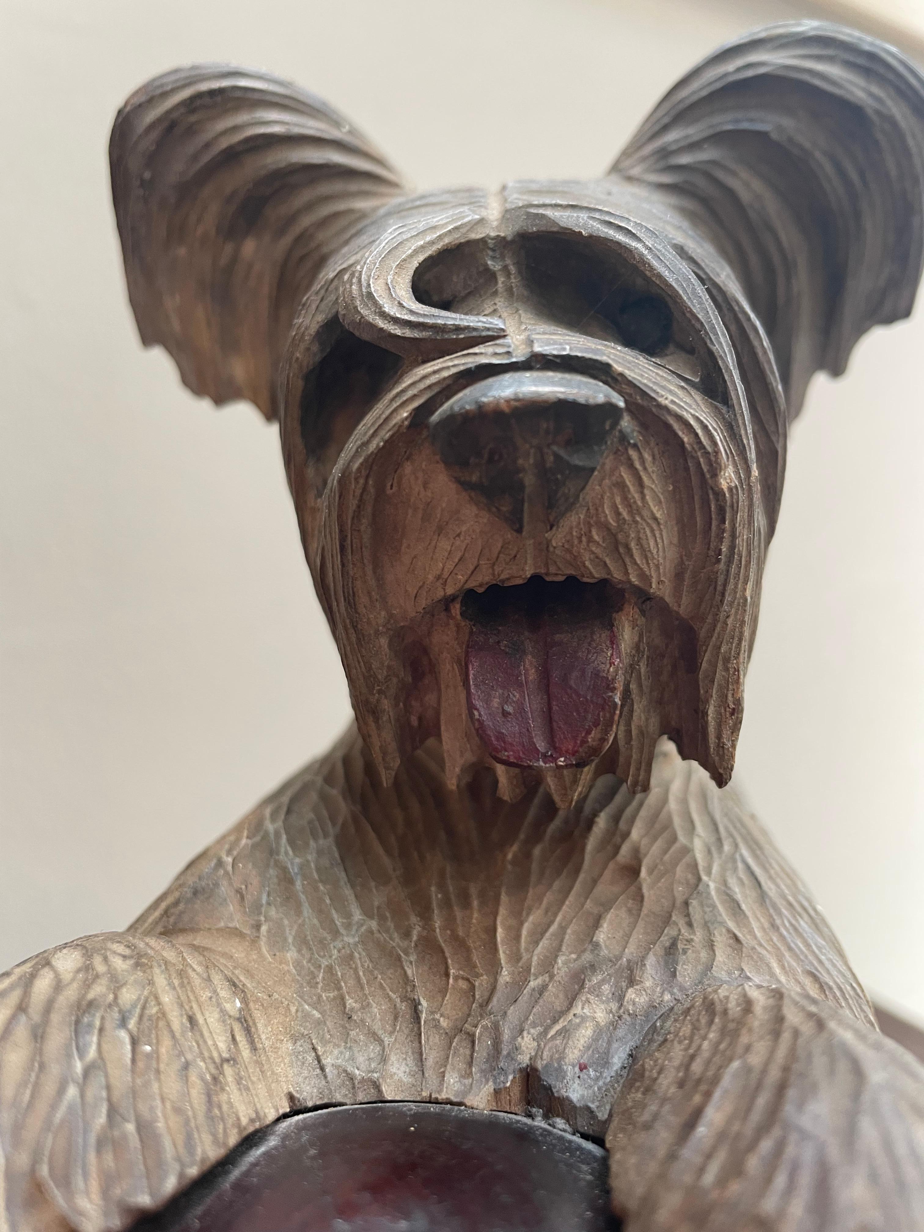 Black Forest Hand-Carved Wooden Terrier Box For Sale 3