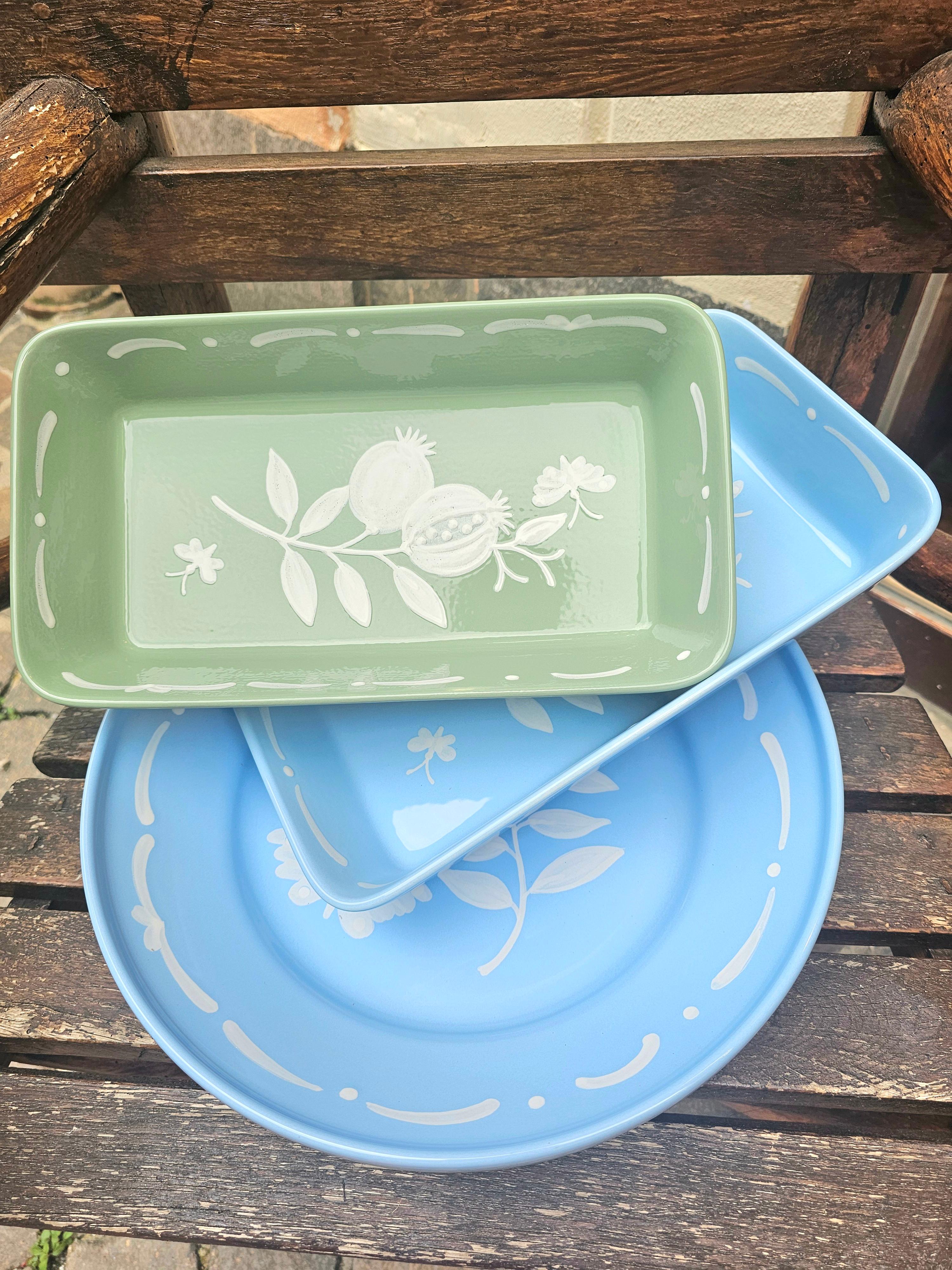 Foresta Nera Piatto in ceramica dipinto a mano in stile rustico Sofina Boutique Kitzbühel Austria in vendita