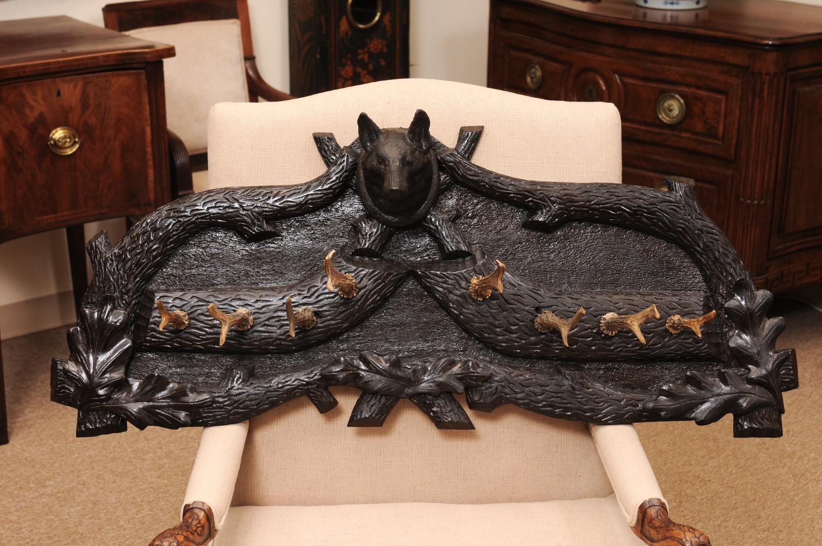 Porte-chapeaux Black Forest, continental vers 1890 État moyen - En vente à Atlanta, GA
