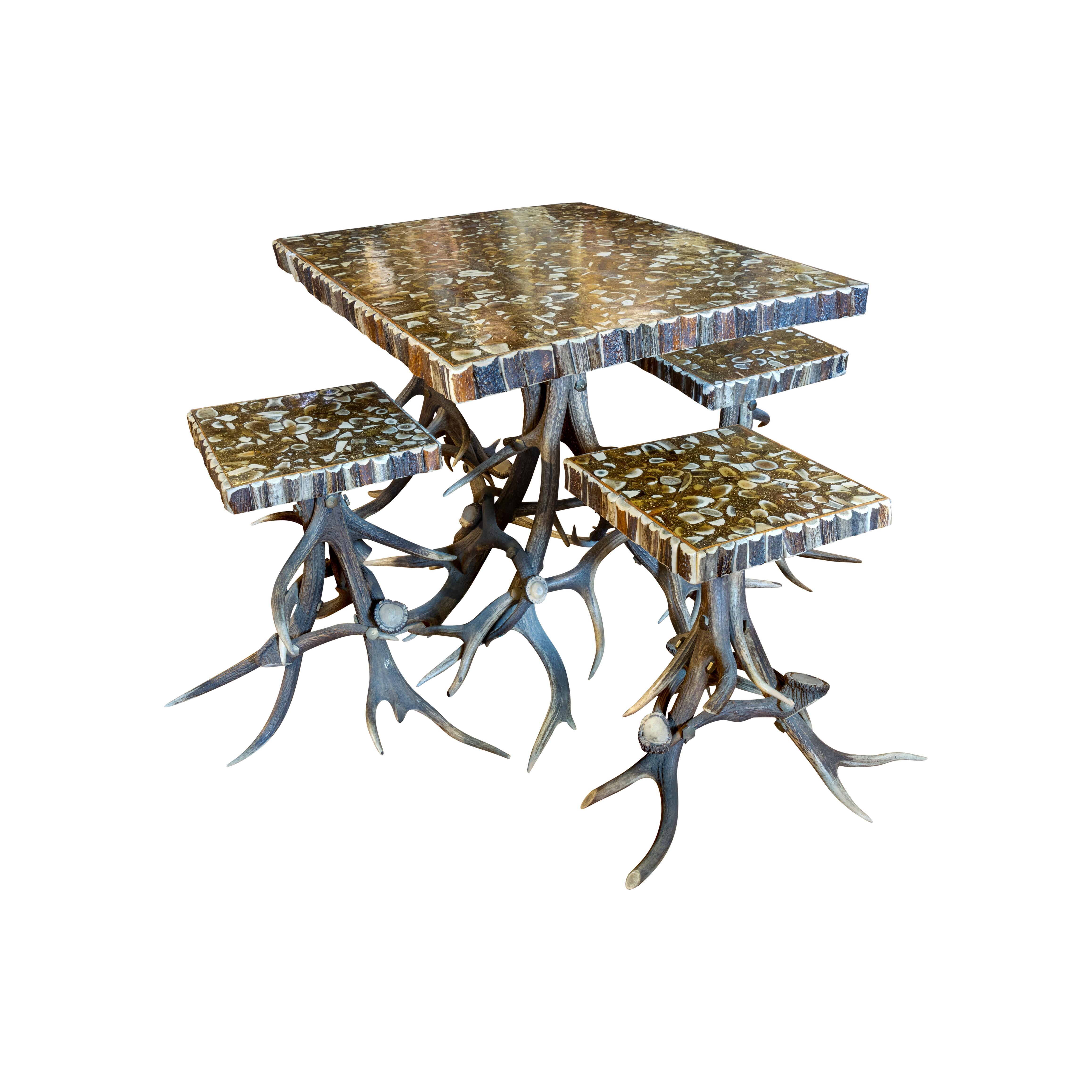Black Forest Horn Table and Stools In Excellent Condition For Sale In Coeur d'Alene, ID