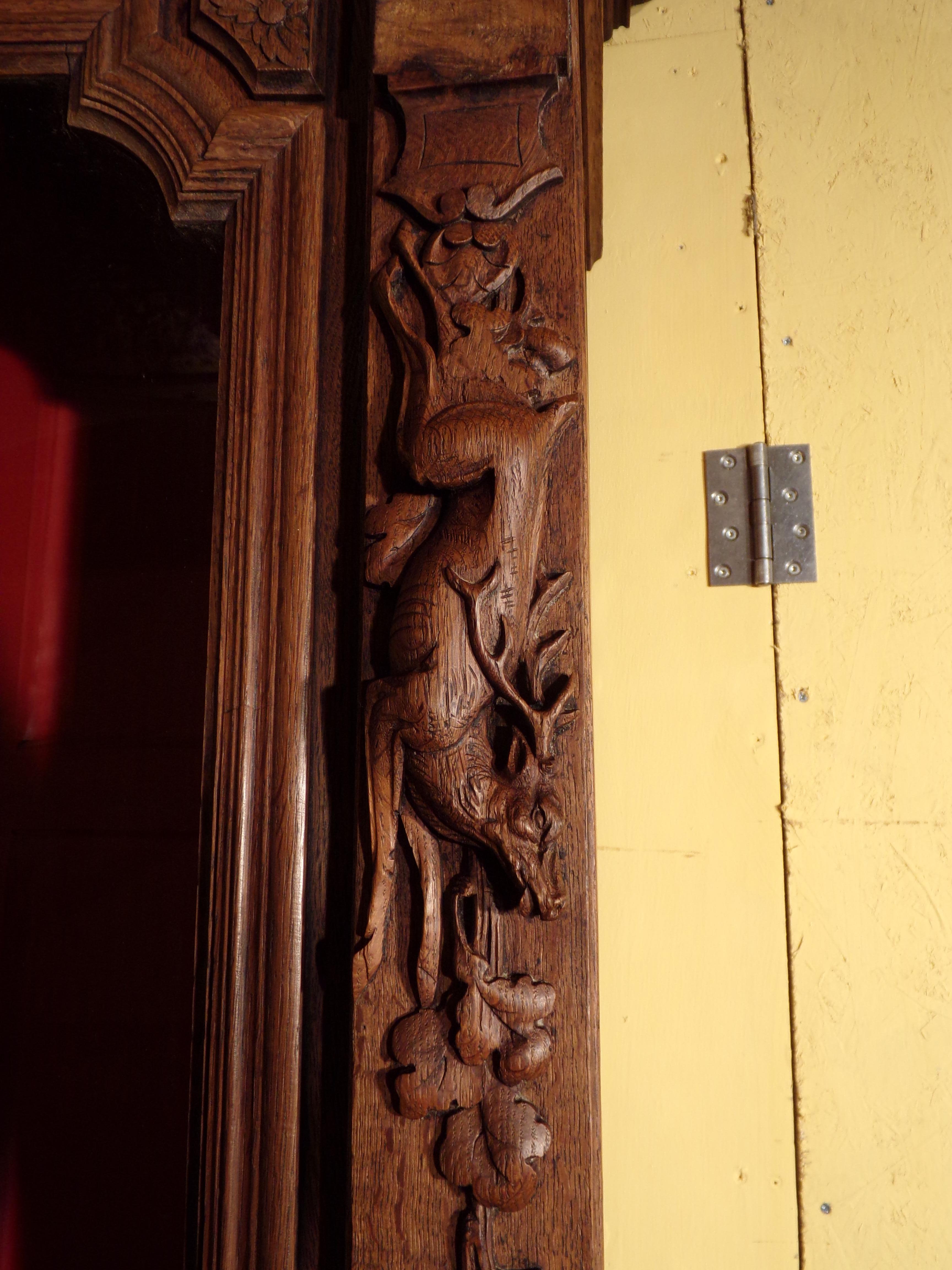Black Forest Hunt Carved Oak Bookcase or Gun Cupboard, circa 1870 2