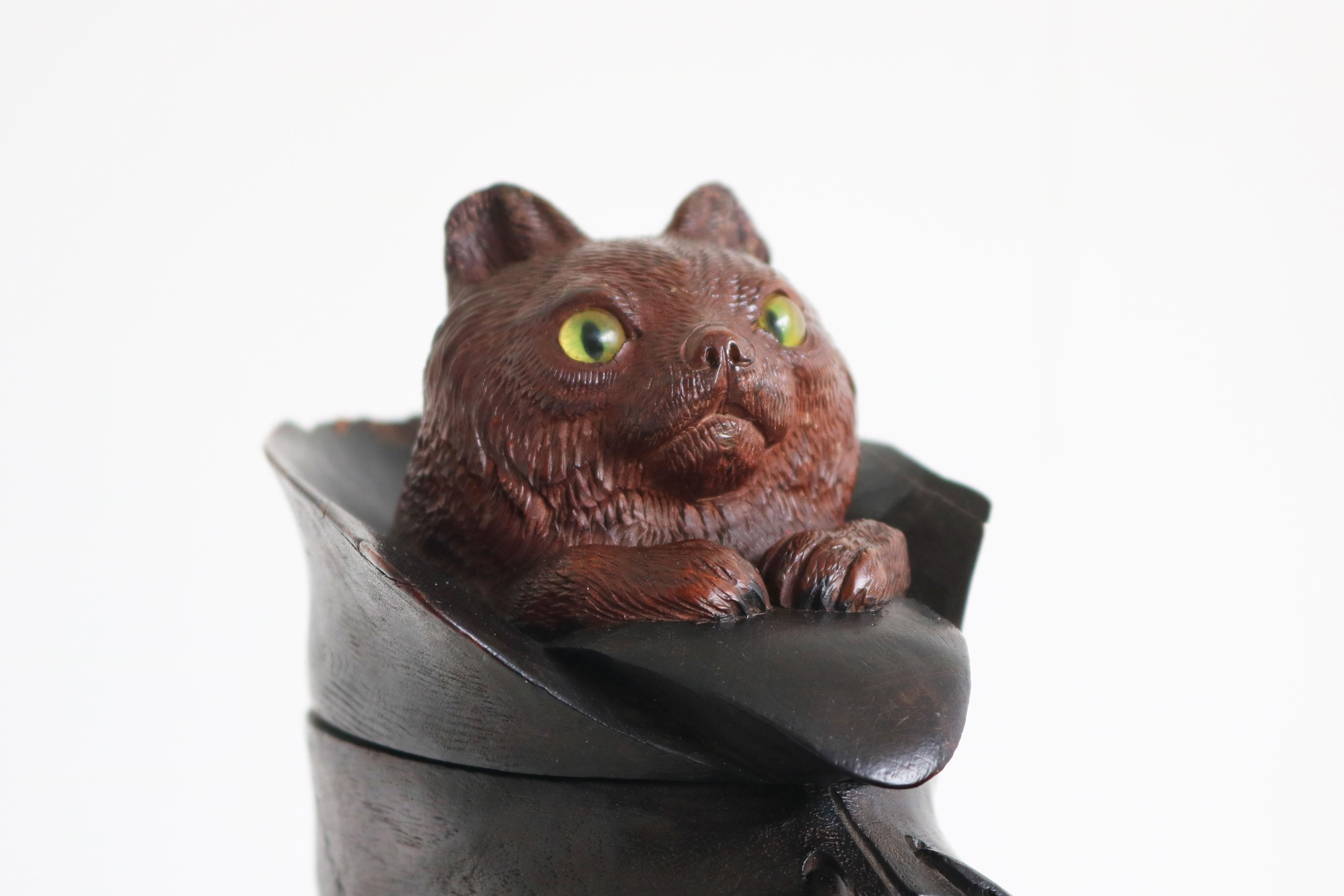 Black Forest inkwell cat in boot Swiss Antique 19th Century hand carved glass For Sale 6