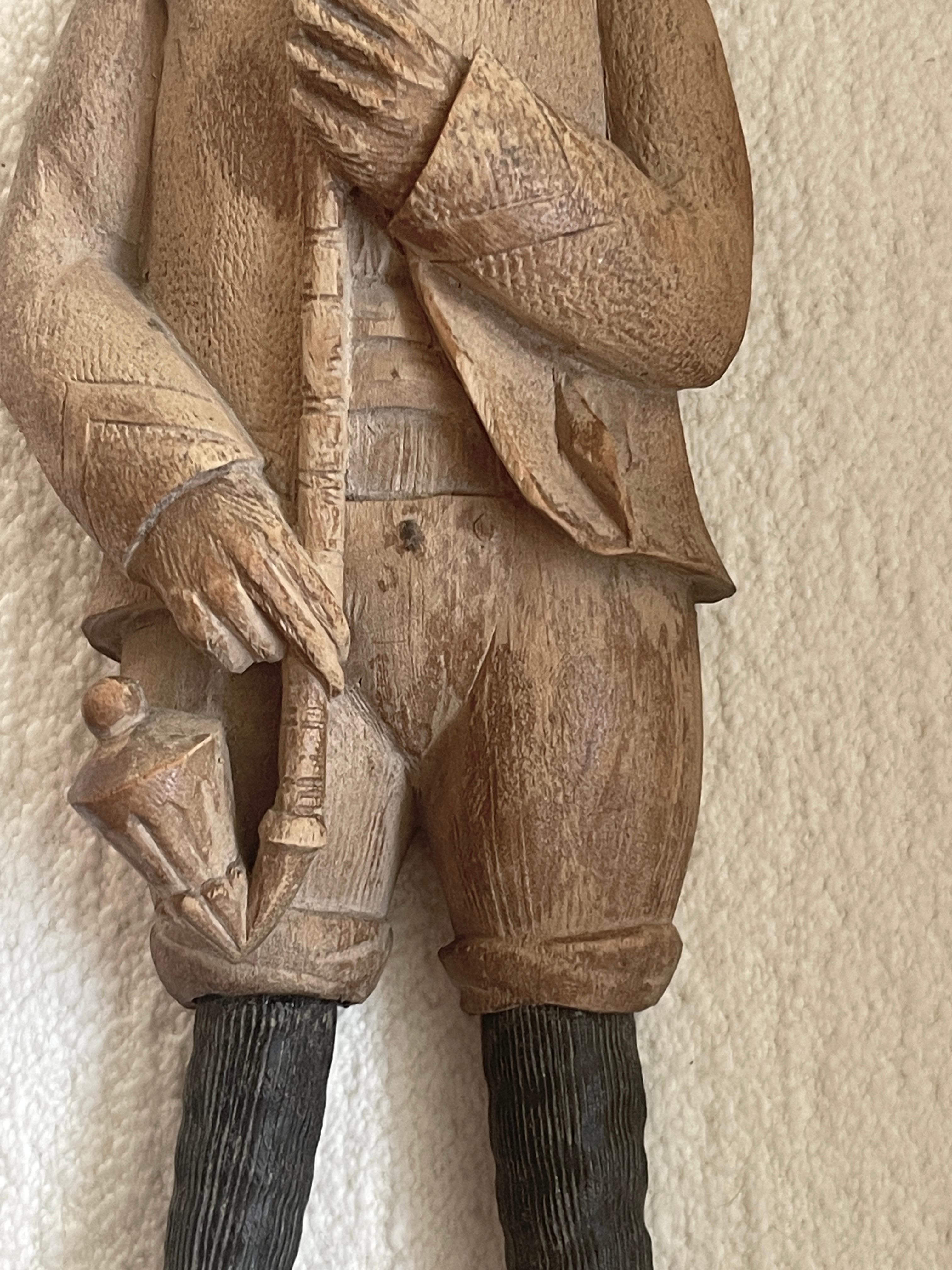 Fouet de singe Black Forest Wood Wood & Horn, C.1880 en vente 3
