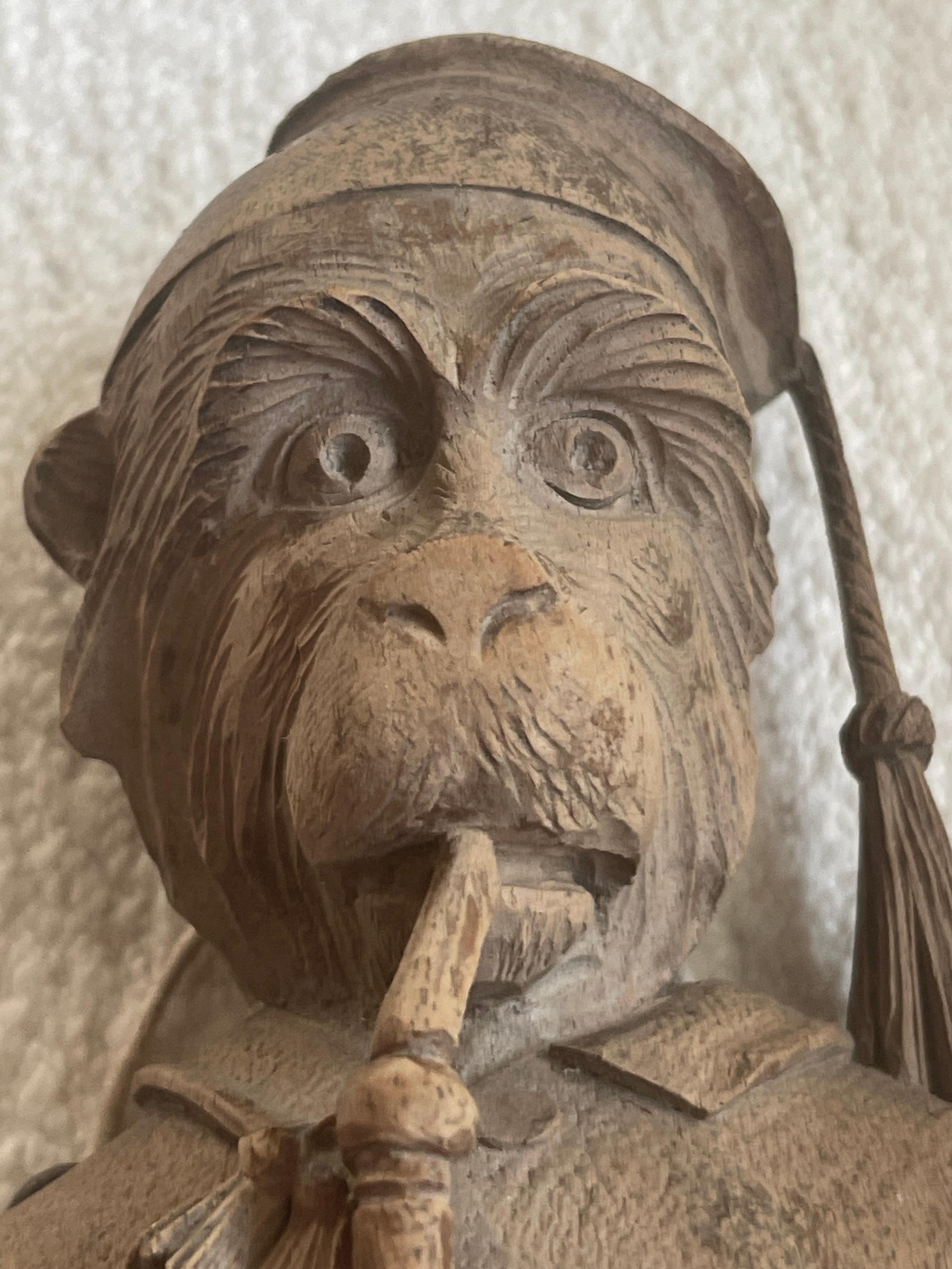 Forêt-Noire Fouet de singe Black Forest Wood Wood & Horn, C.1880 en vente