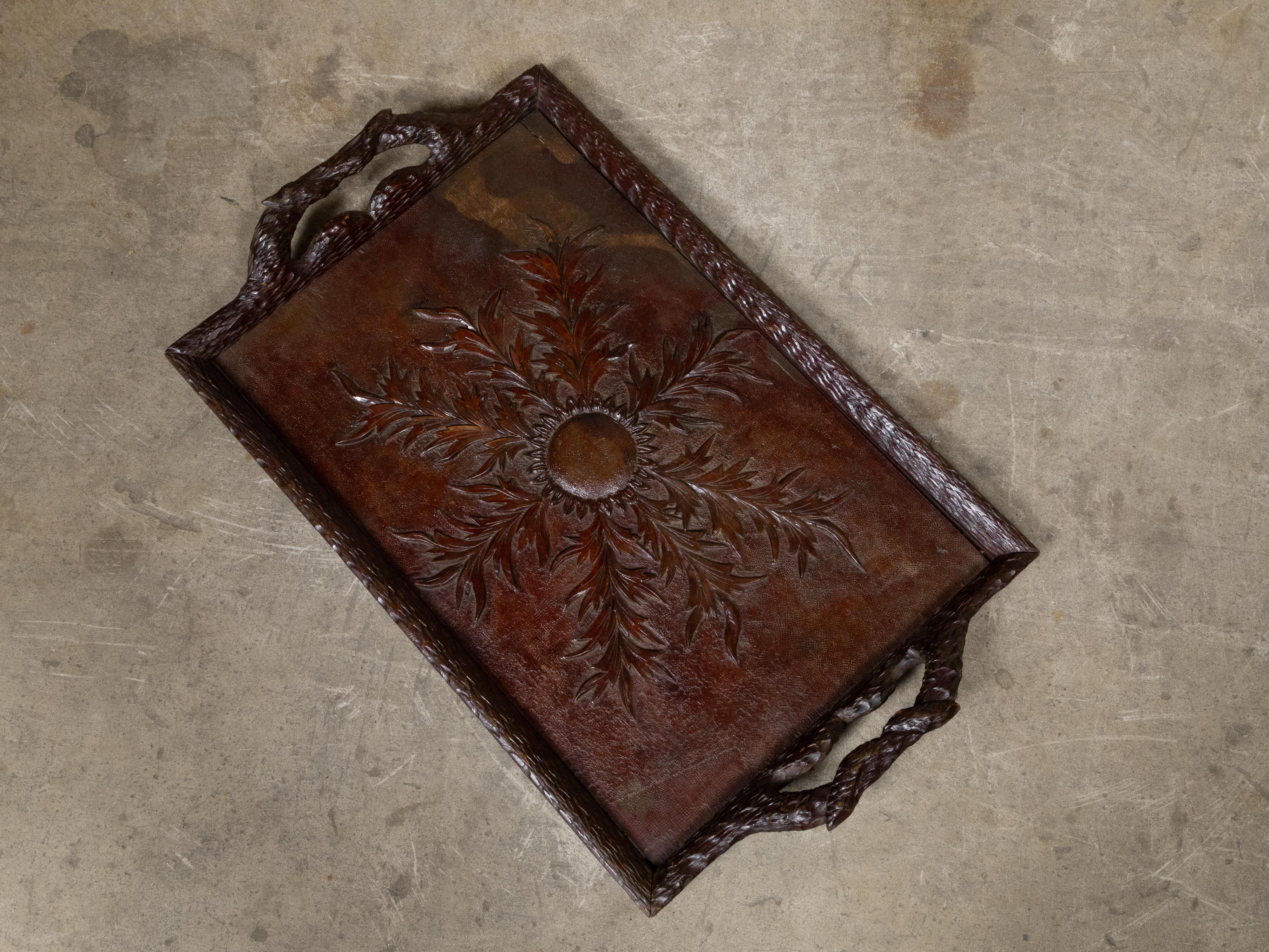 Black Forest Oak Tray with Foliate Carving and Branch Handles, circa 1880 For Sale 3