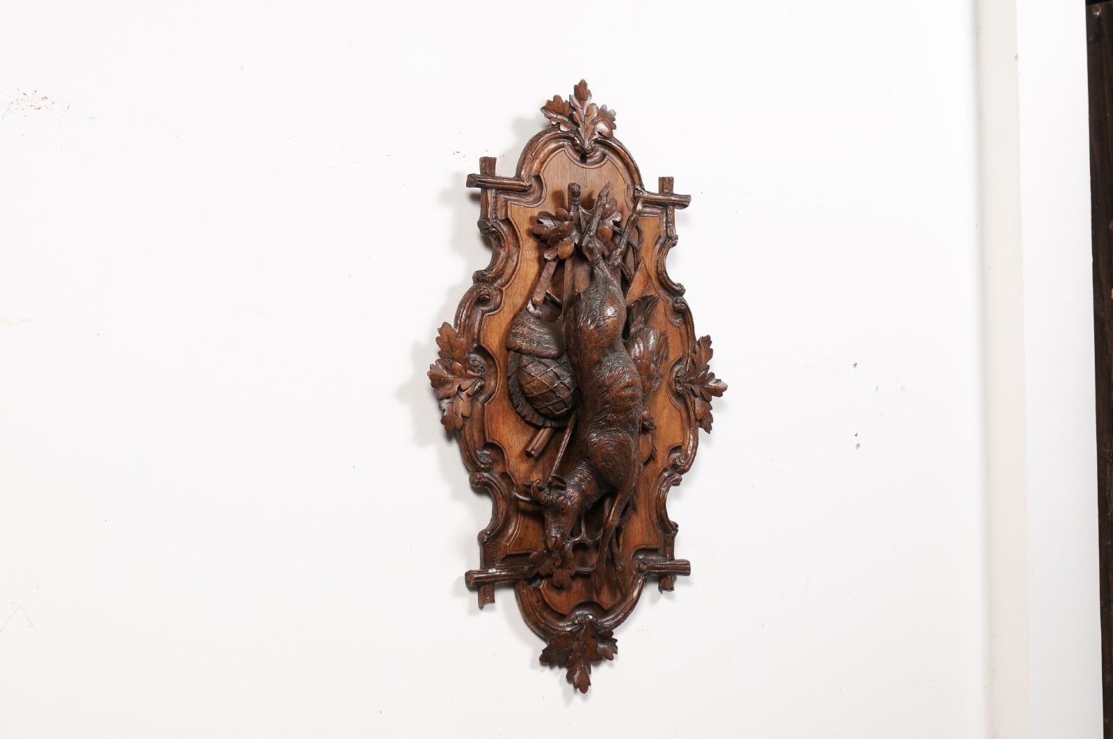 Black Forest Period 19th Century German Oak Wall Carving with Hunting Trophy For Sale 2