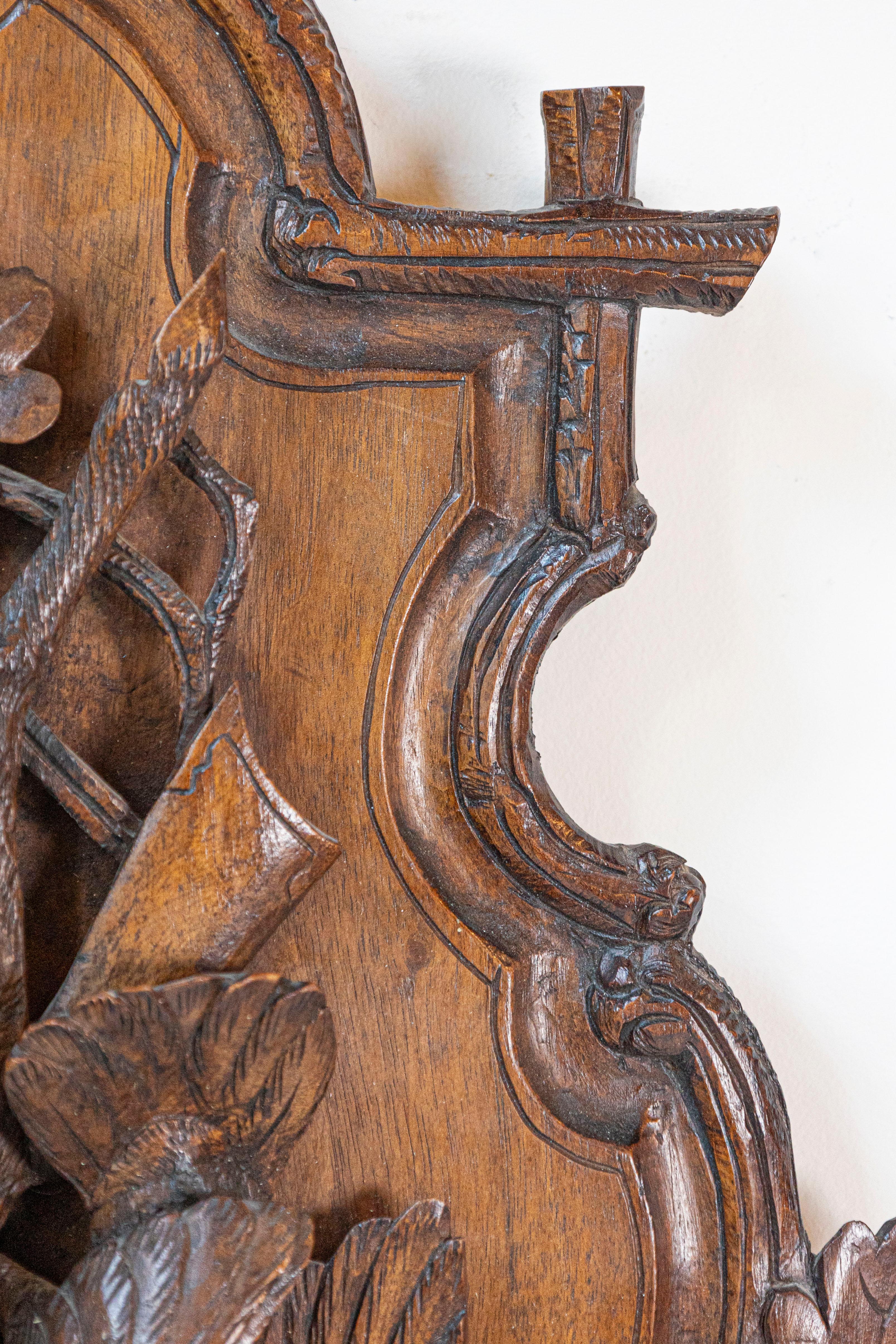 Black Forest Period 19th Century German Oak Wall Carving with Hunting Trophy For Sale 3