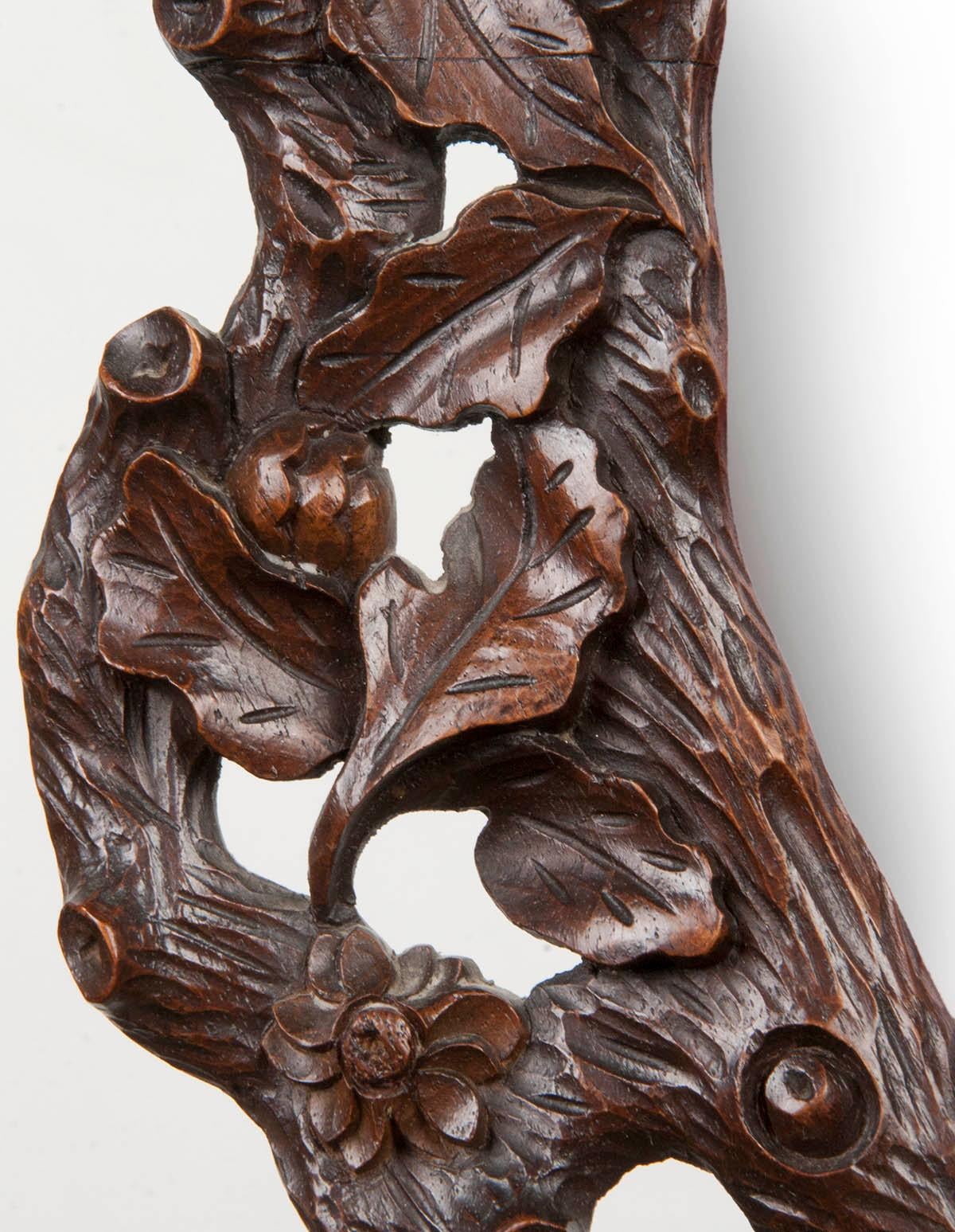 Black Forest Picture Frame, Carved Walnut from circa 1900 For Sale 3