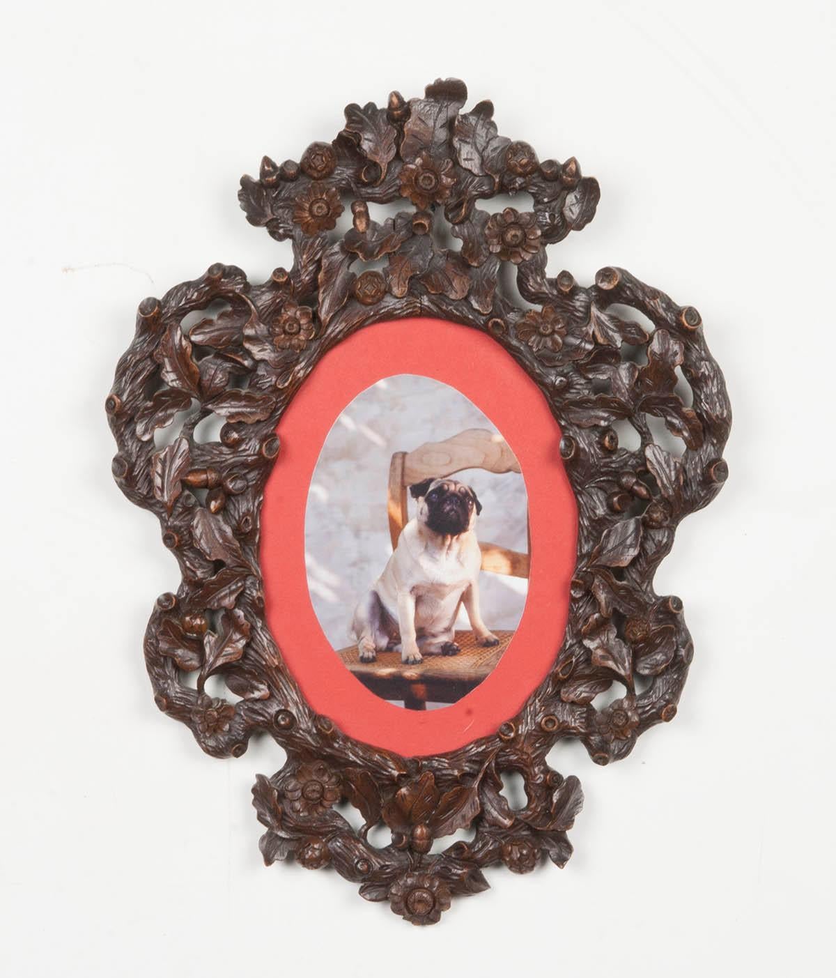 Black Forest Picture Frame, Carved Walnut from circa 1900 For Sale 4