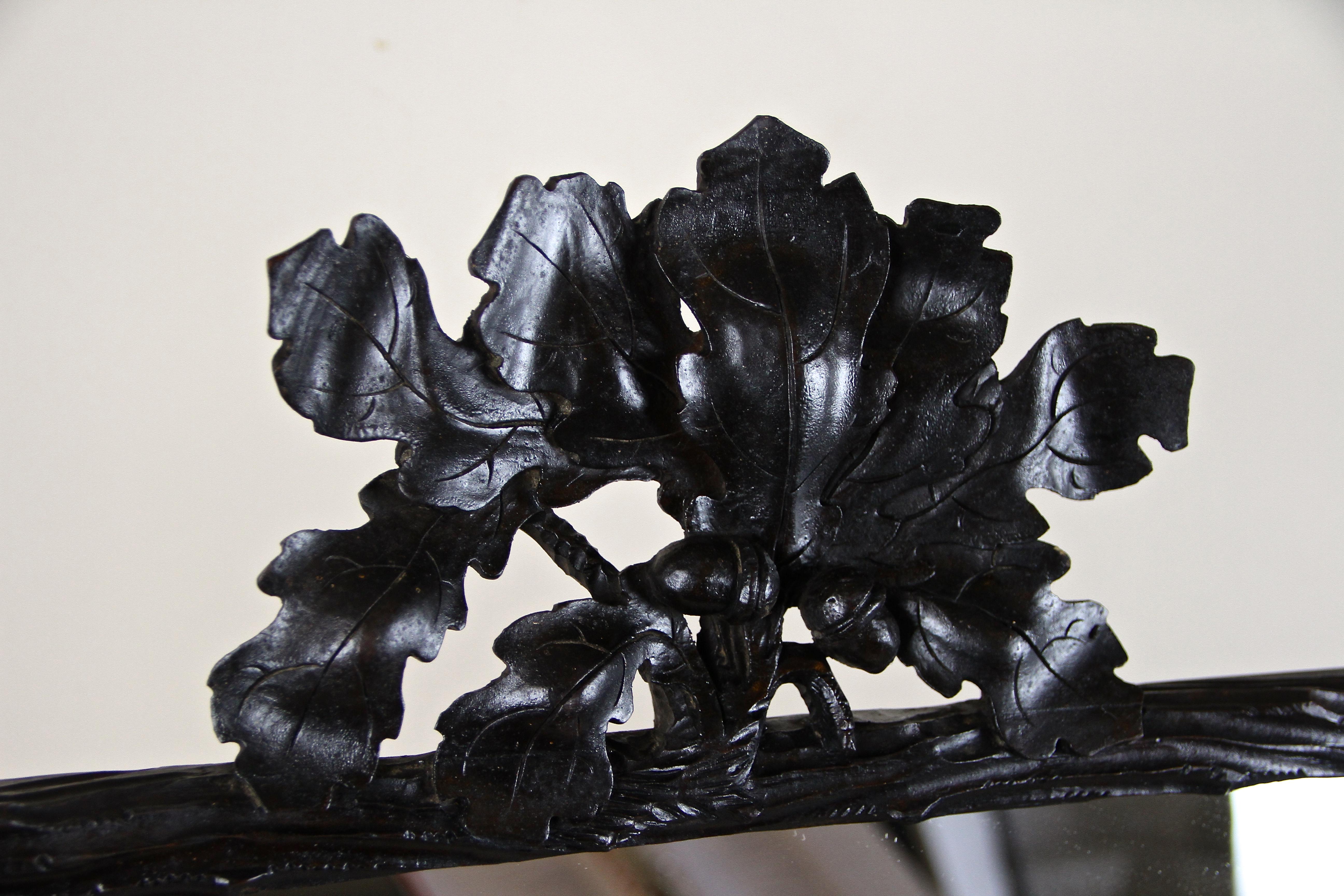 Black Forest Rustic Mirror With Oak Leaves/ Acorn Carvings, Austria, circa 1870 For Sale 5