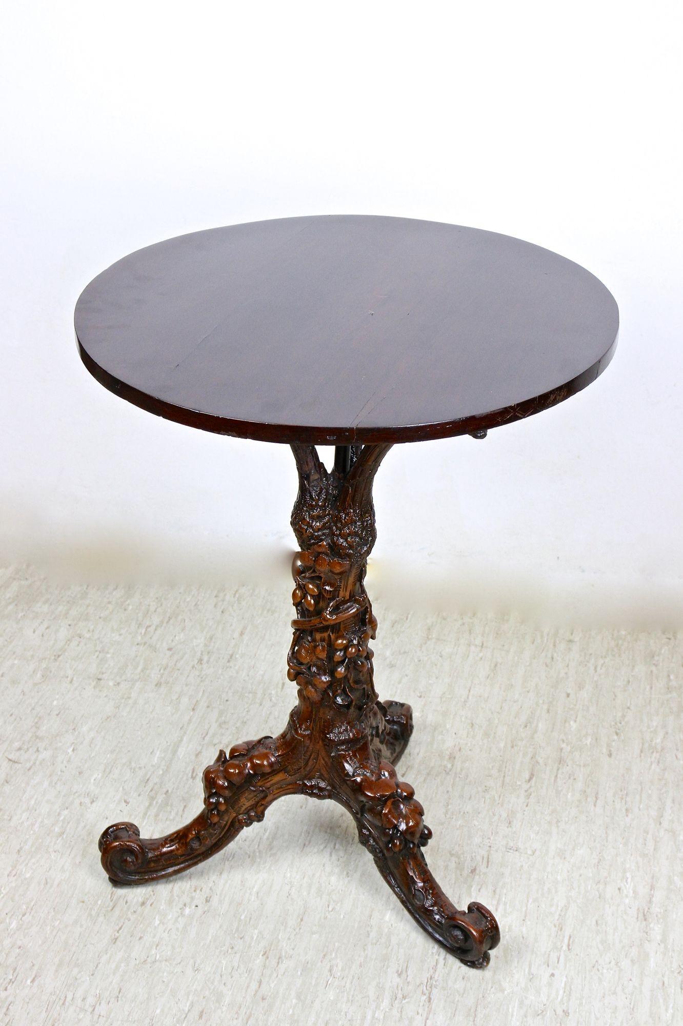 Black Forest Rustic Side Table with Handcarved Vine Theme, Austria, ca. 1880 For Sale 8