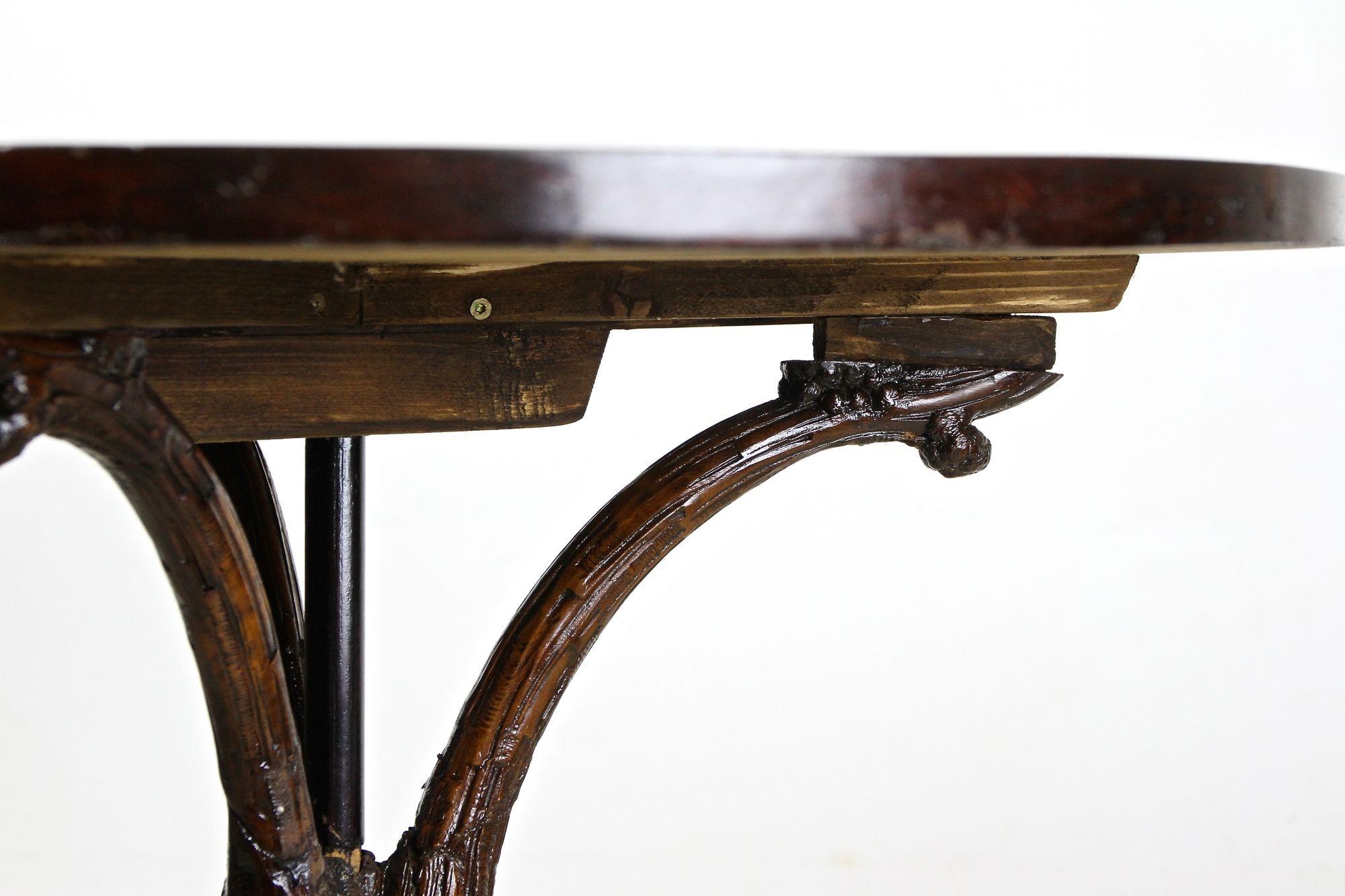 Black Forest Rustic Side Table with Handcarved Vine Theme, Austria, ca. 1880 For Sale 9