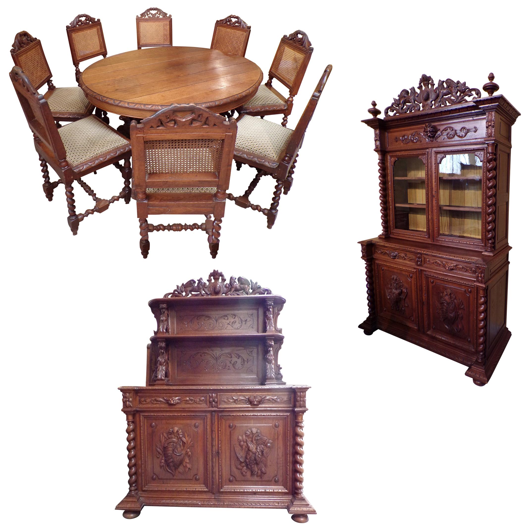 Black Forest Style 11-Piece Hunt Dining Set, circa 1880 For Sale
