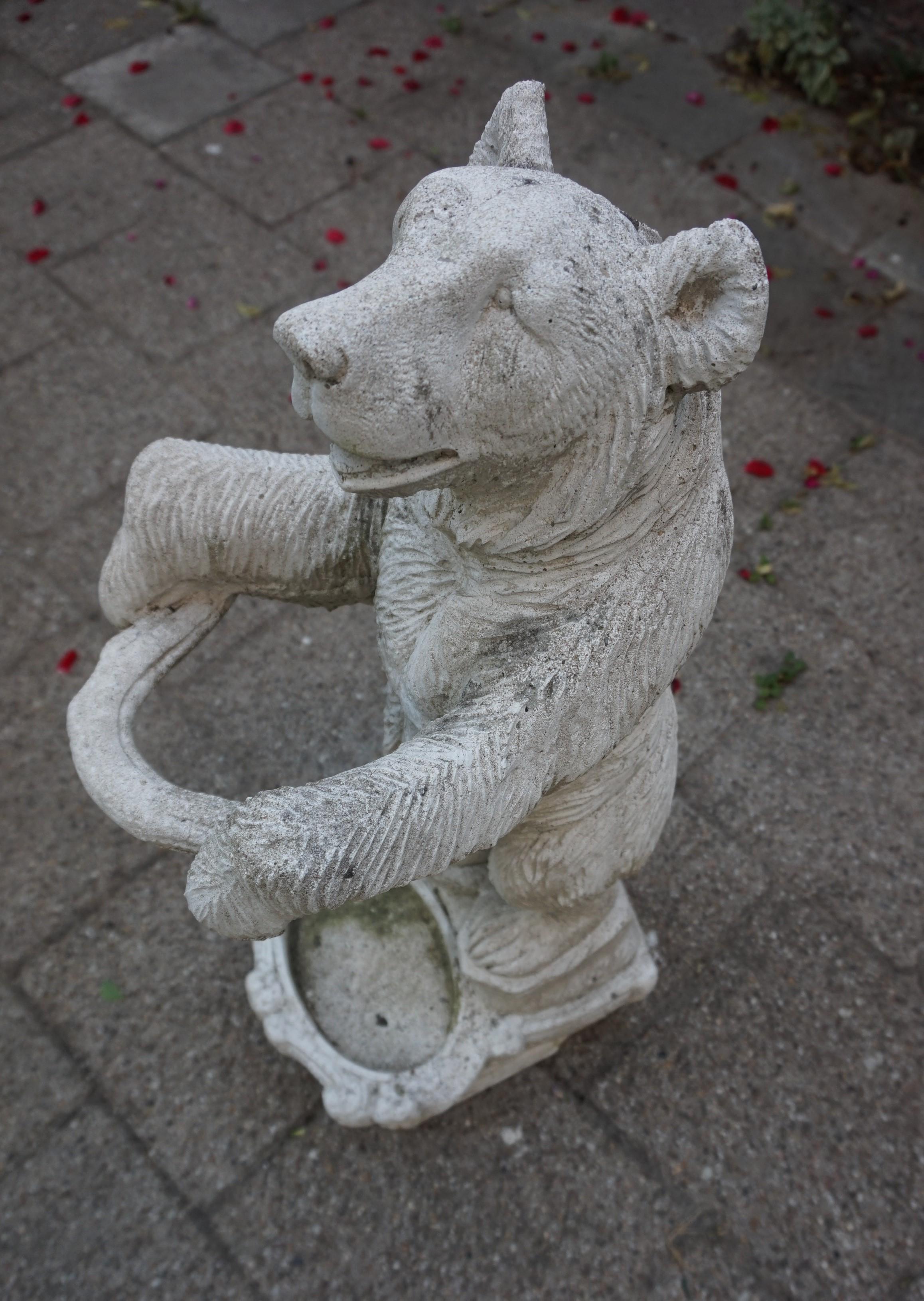 Black Forest Style Hall Umbrella Stand or Garden Bear Sculpture in Cast Concrete For Sale 9
