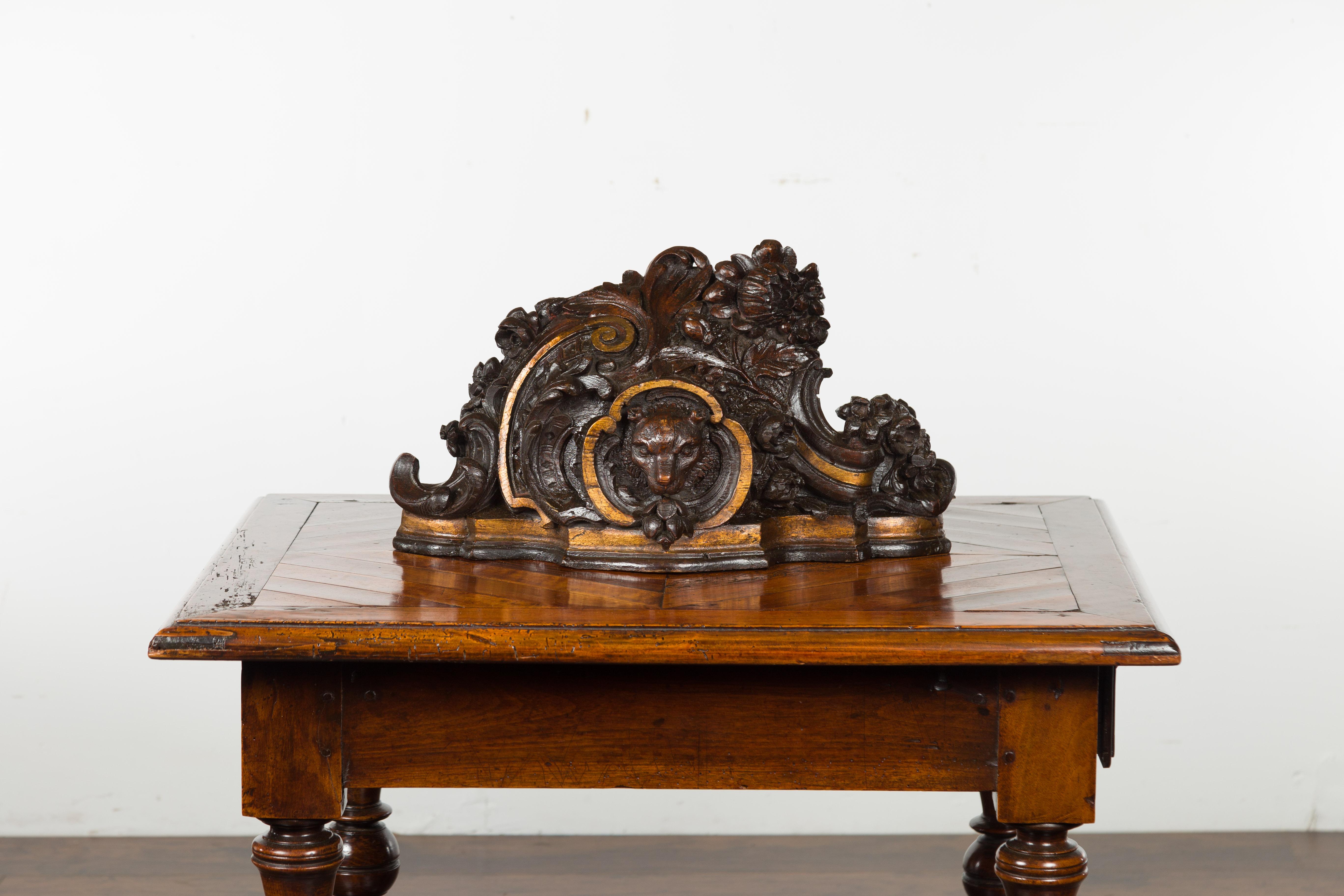 Black Forest Swiss 1900s Carved Wooden Fragment with Bear Motif and Gilt Accents For Sale 3