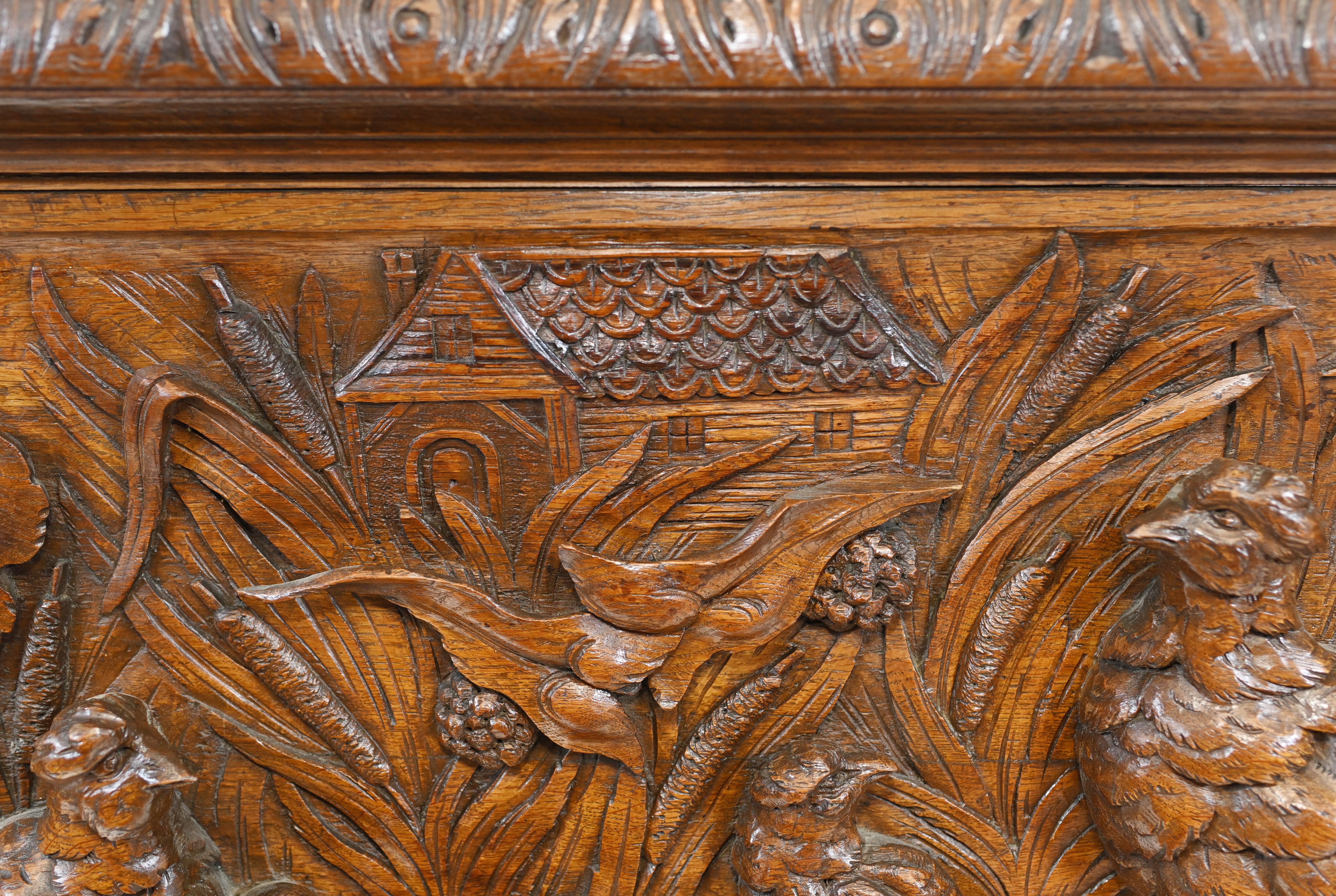 Black Forest Wall Hanging Carved Walnut Decoration 1840 In Good Condition For Sale In Potters Bar, GB