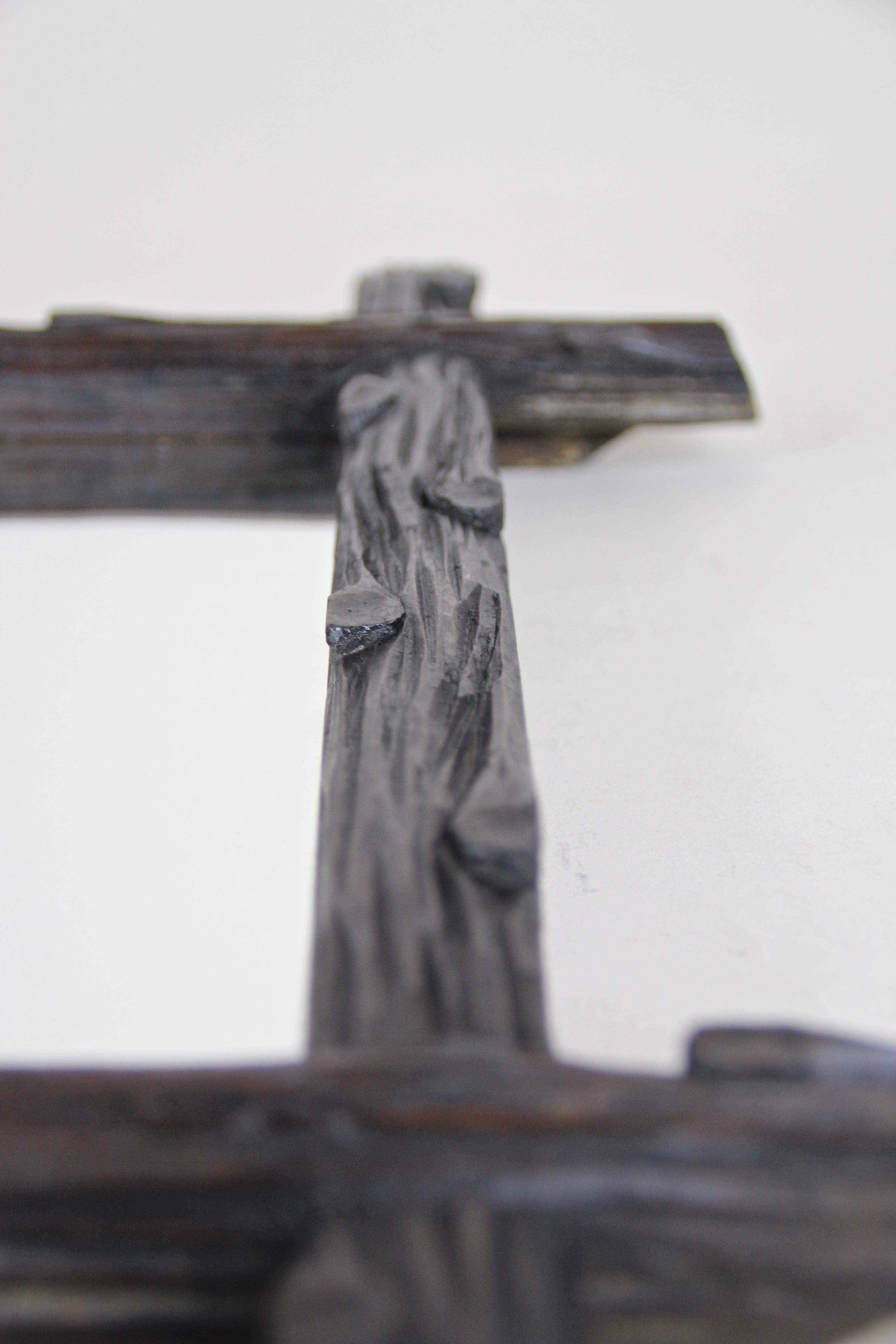 Miroir mural de la Forêt-Noire sculpté à la main:: Autriche:: vers 1880 en vente 6