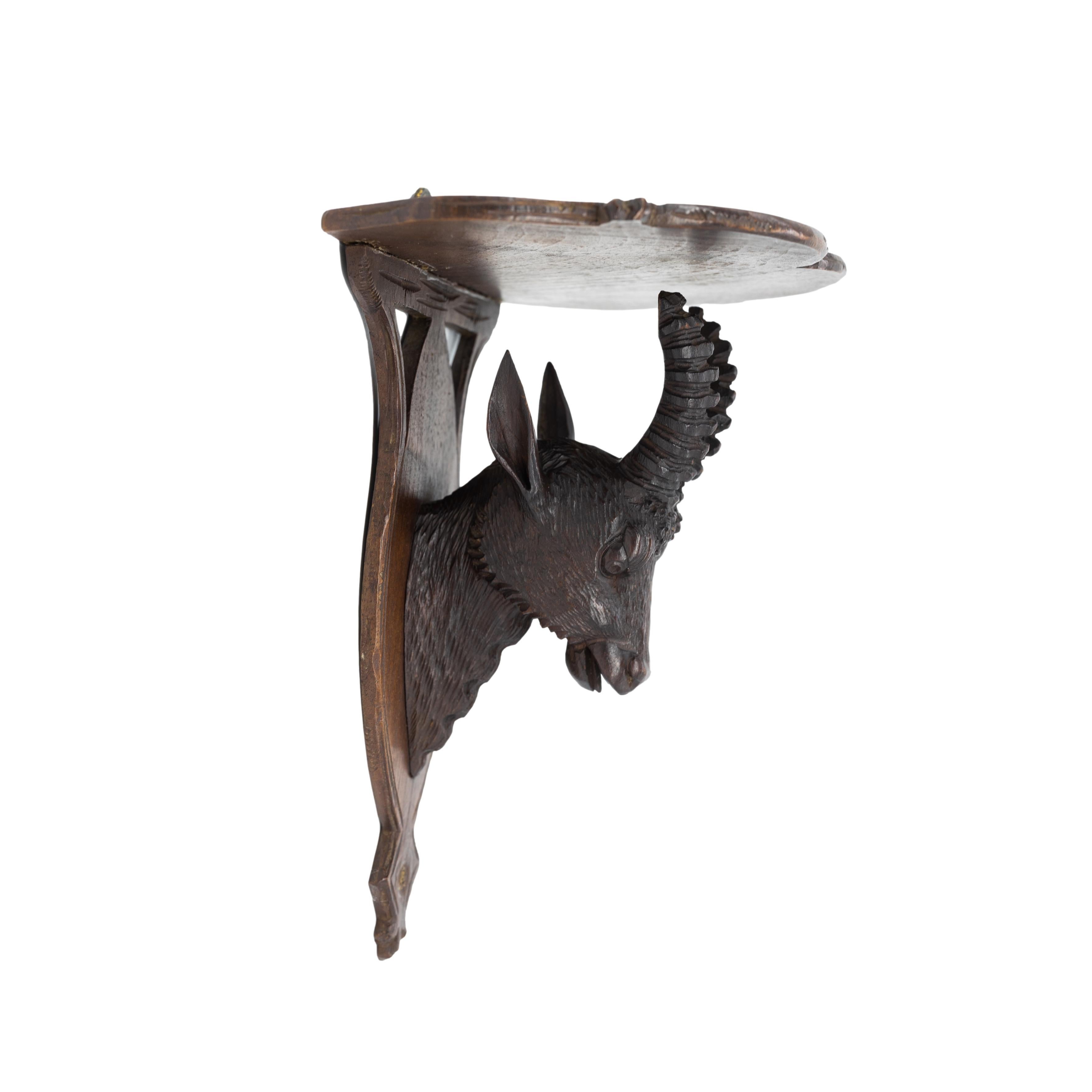 Black Forest Wall Shelf with Finely Carved Chamois Head, Swiss, ca. 1880 In Good Condition For Sale In Banner Elk, NC