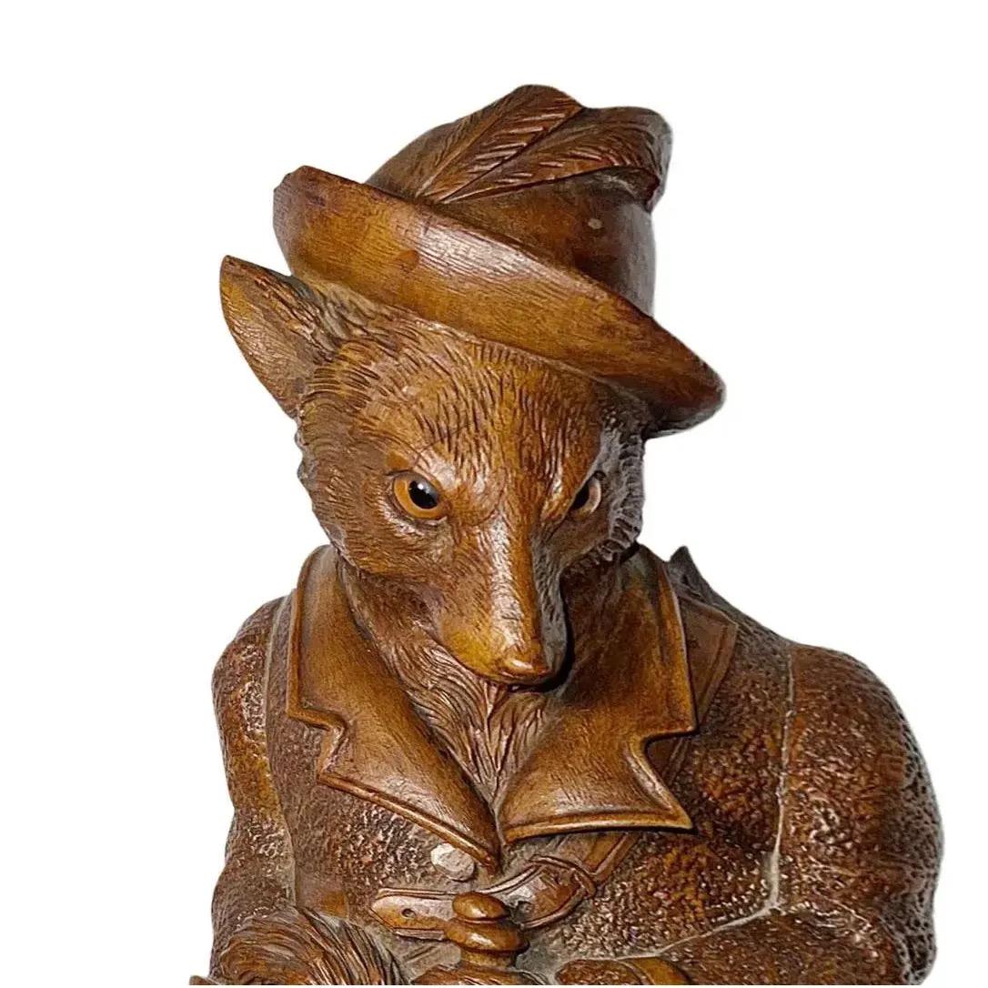 Allemand Chien sculpté à la cravache avec yeux en verre, Black Forest en vente