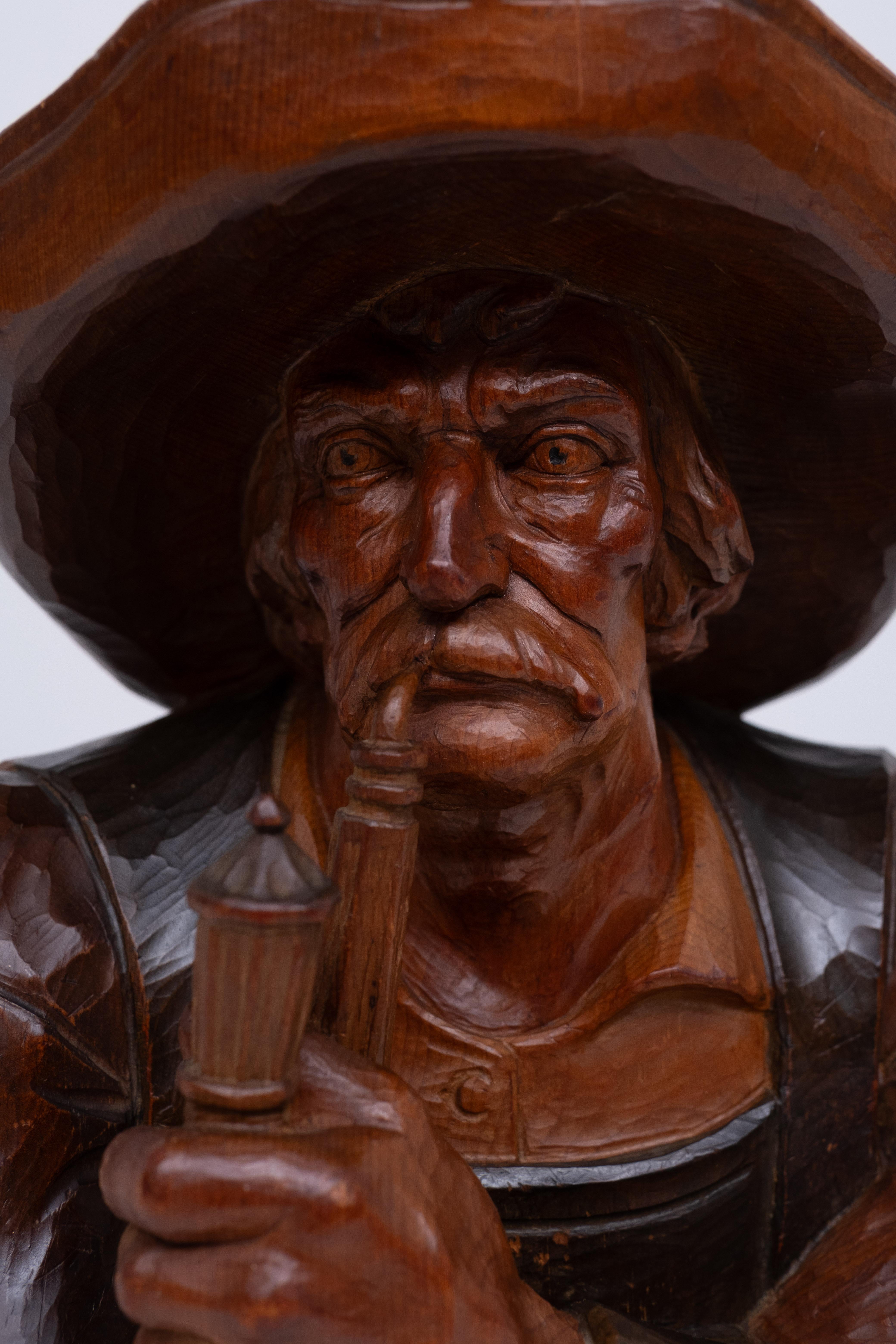 Black Forest Woodcarving  ''Men with pipe''   1923 Alemán en venta