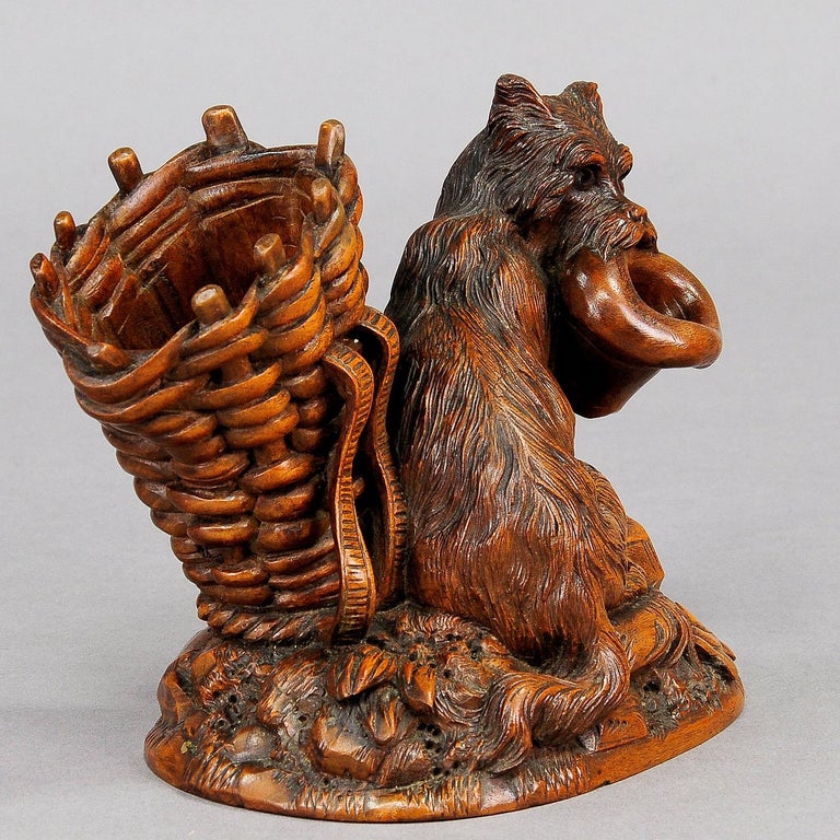 Black Forest Wooden Carved Begging Dog, Brienz, ca. 1900 For Sale at
