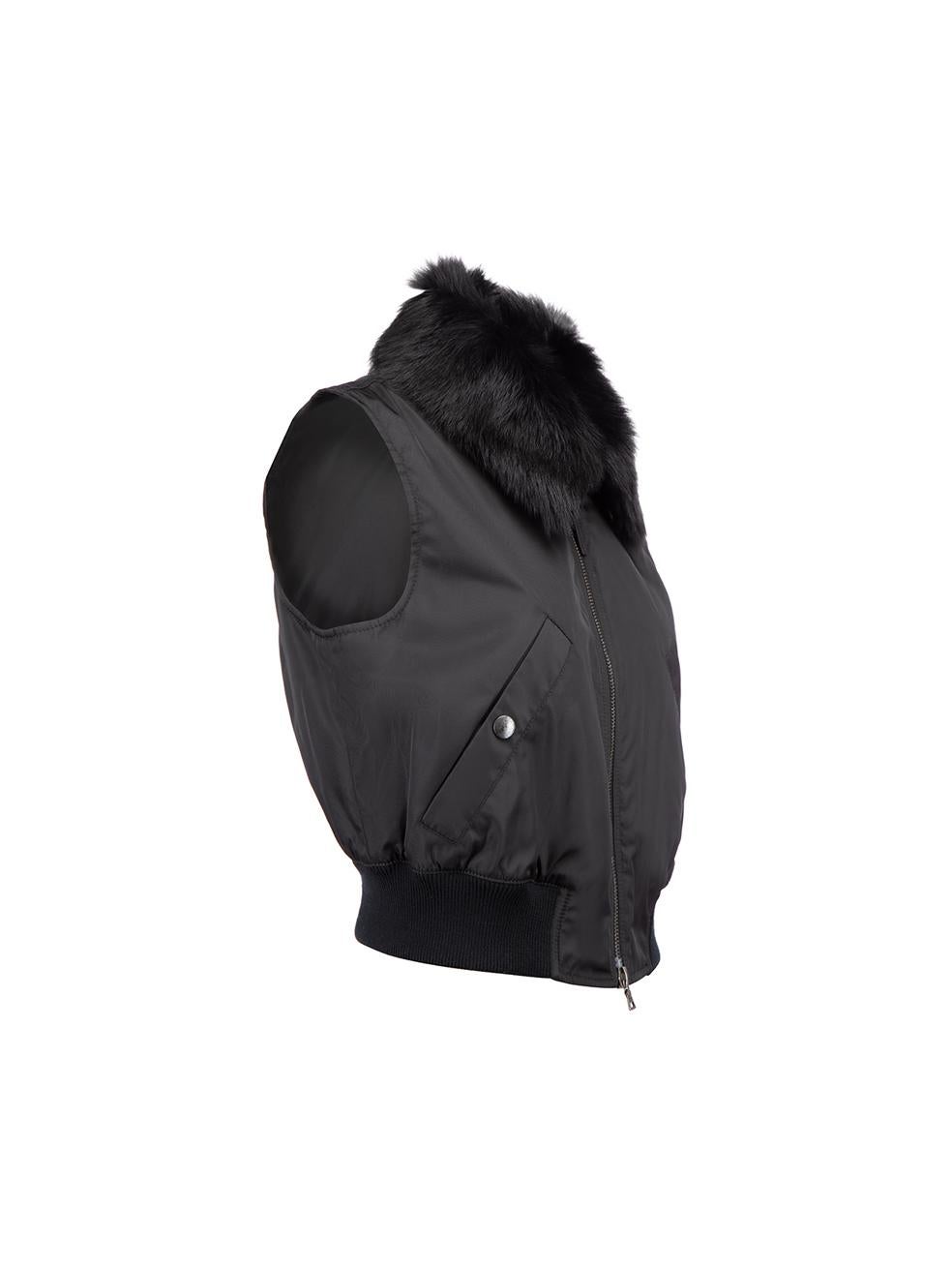 CONDITION is Very good. Hardly any visible wear to gilet is evident on this used Prada designer resale item.



Details


Black 

Fur-Trim Collar Gilet

Front zip

Sleeveless

Two front pockets   

Button detachable fur collar





Made in