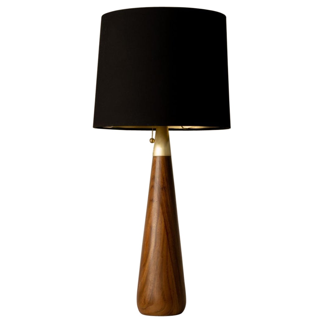 Lampe de table Galaxy noire sculpturale en laiton et bois de Parota par Isabel Moncada