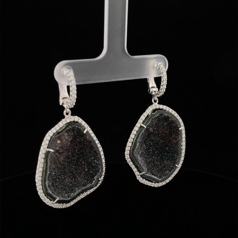 Black Geode Earrings with Diamond Halo In New Condition For Sale In Los Angeles, CA