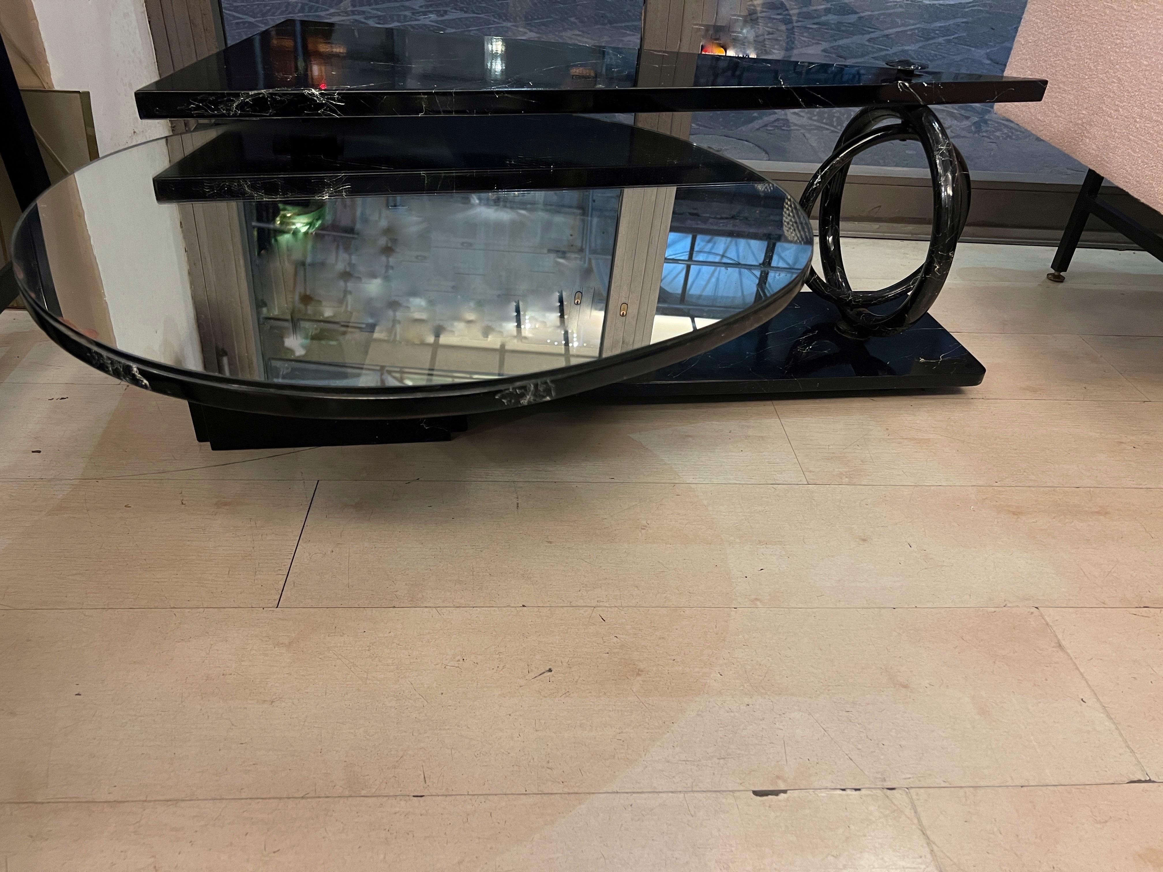 Table basse géométrique noire avec plateau miroir ovale rotatif 1980 en vente 5