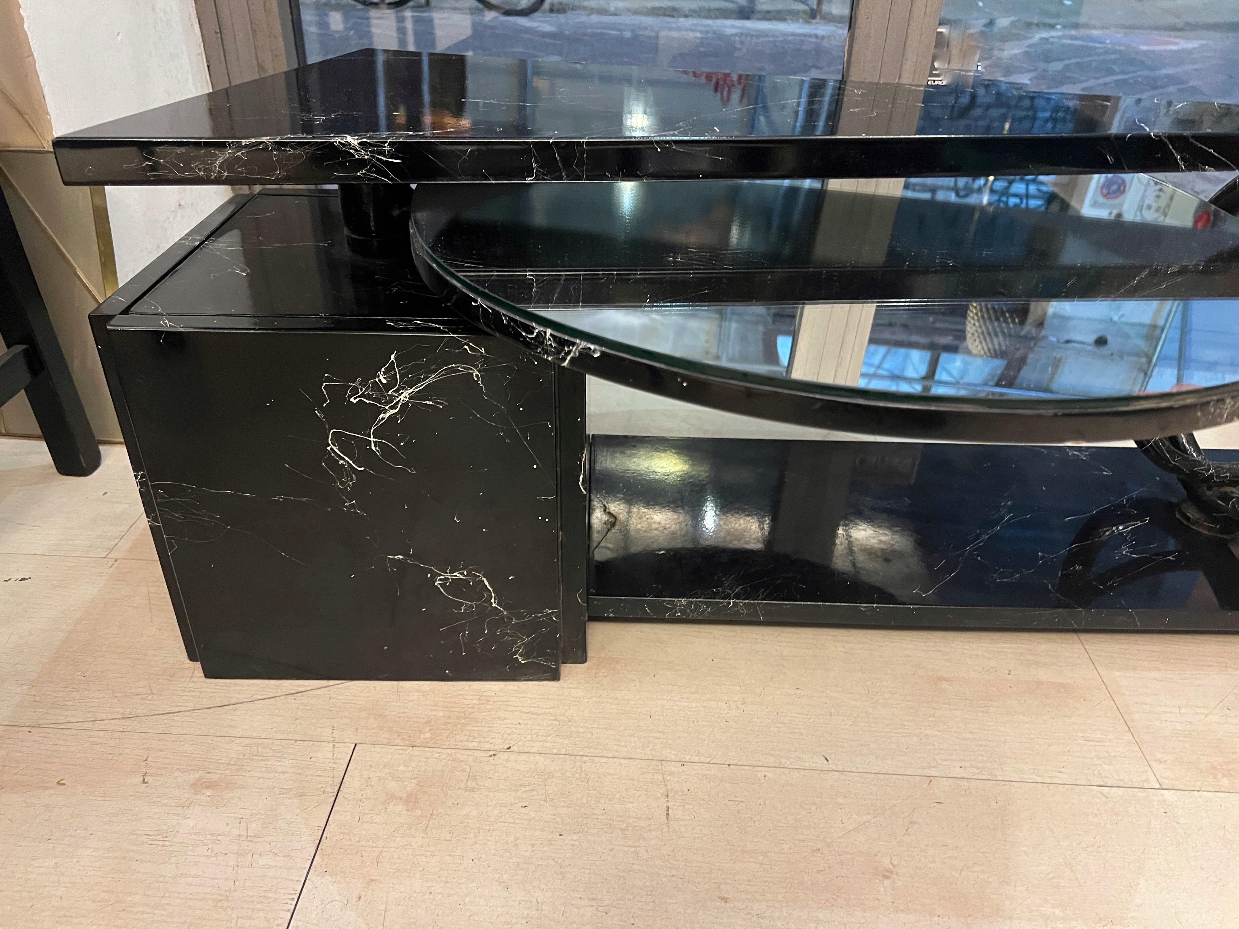 Table basse géométrique noire avec plateau miroir ovale rotatif 1980 en vente 8