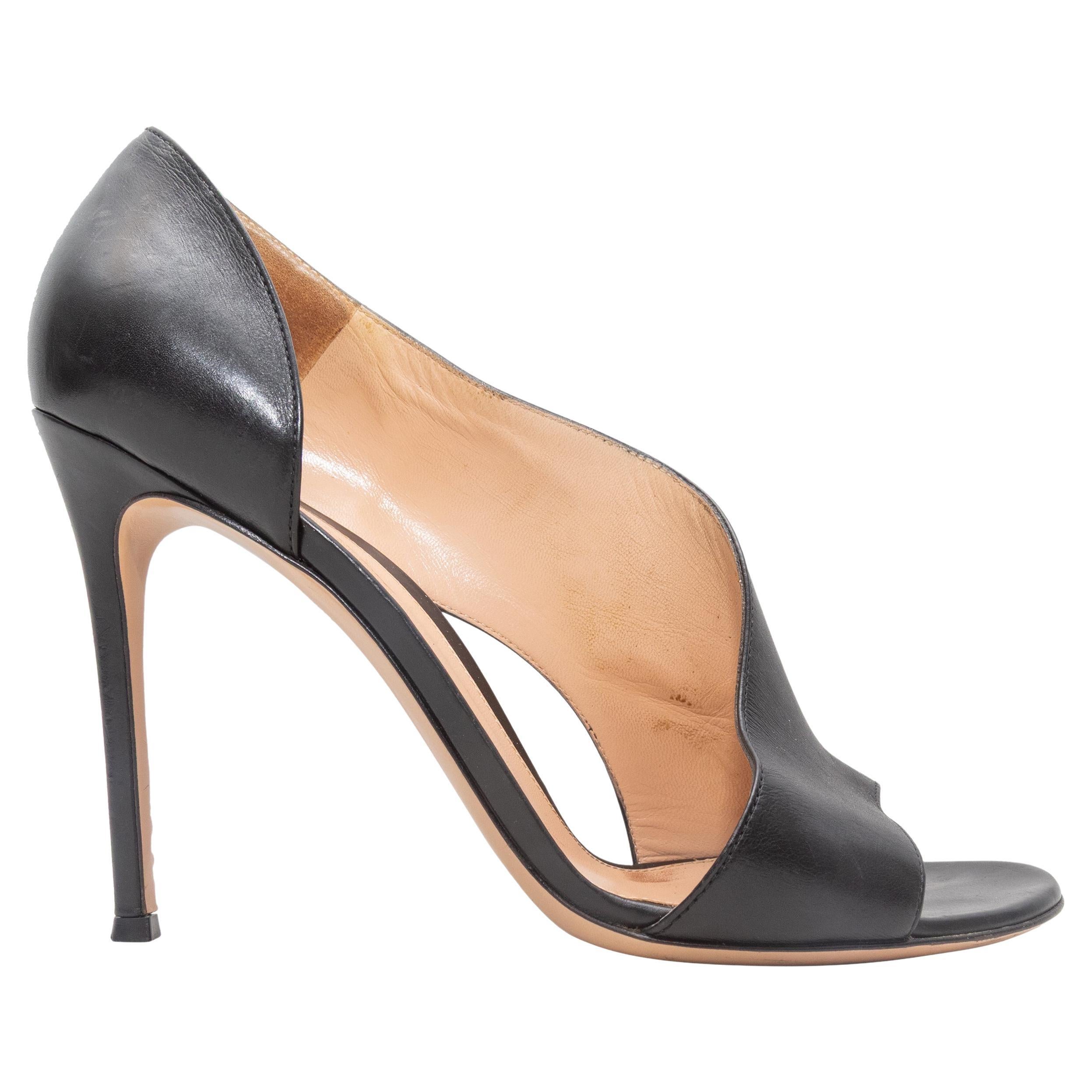 Escarpins d
Orsay noirs Gianvito Rossi Taille 40.5